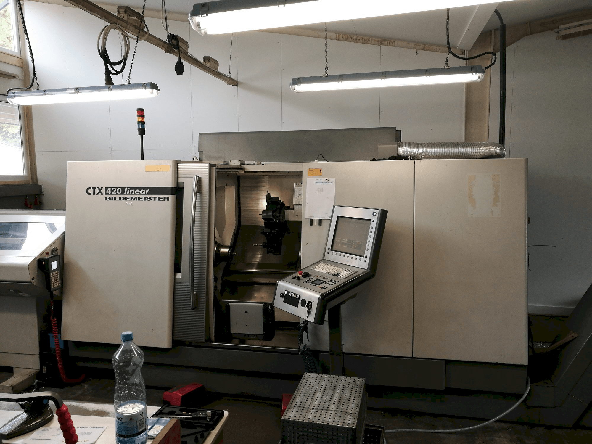 Prikaz stroja Gildemeister CTX 420 linear sprijeda