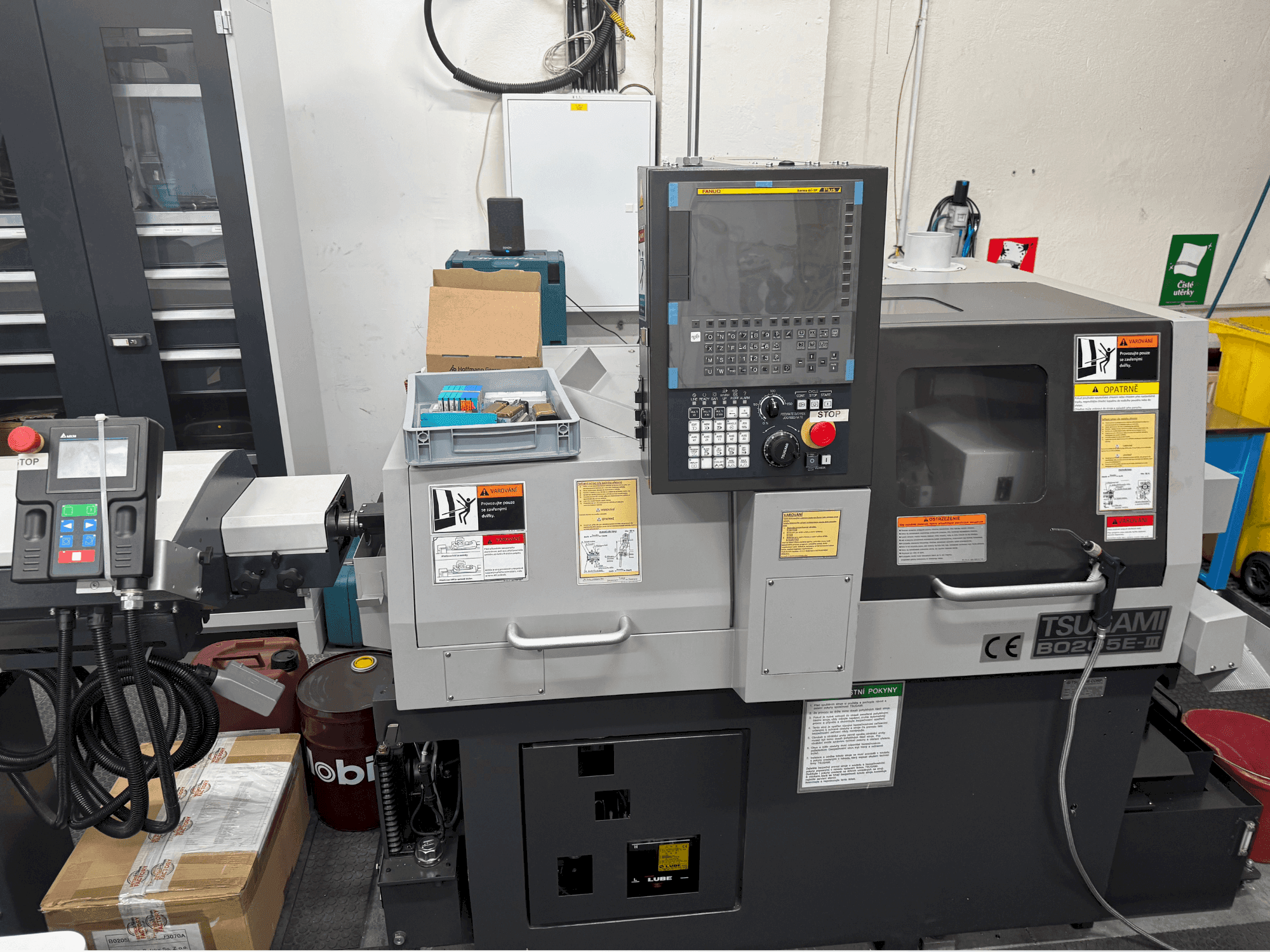 Prikaz stroja TSUGAMI B0205E-III sprijeda