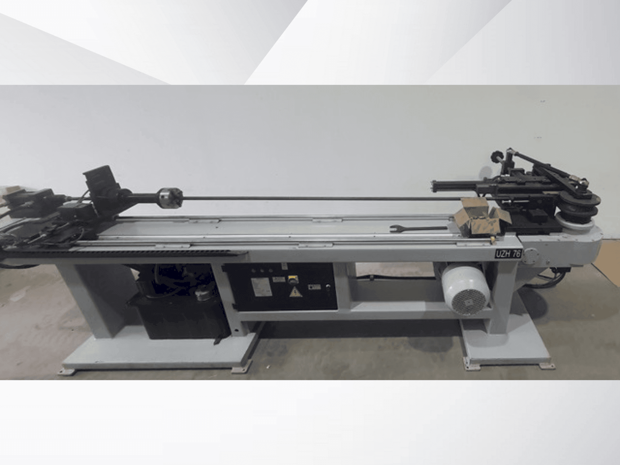 Prikaz stroja UZMA MAKINA UZH76 sprijeda