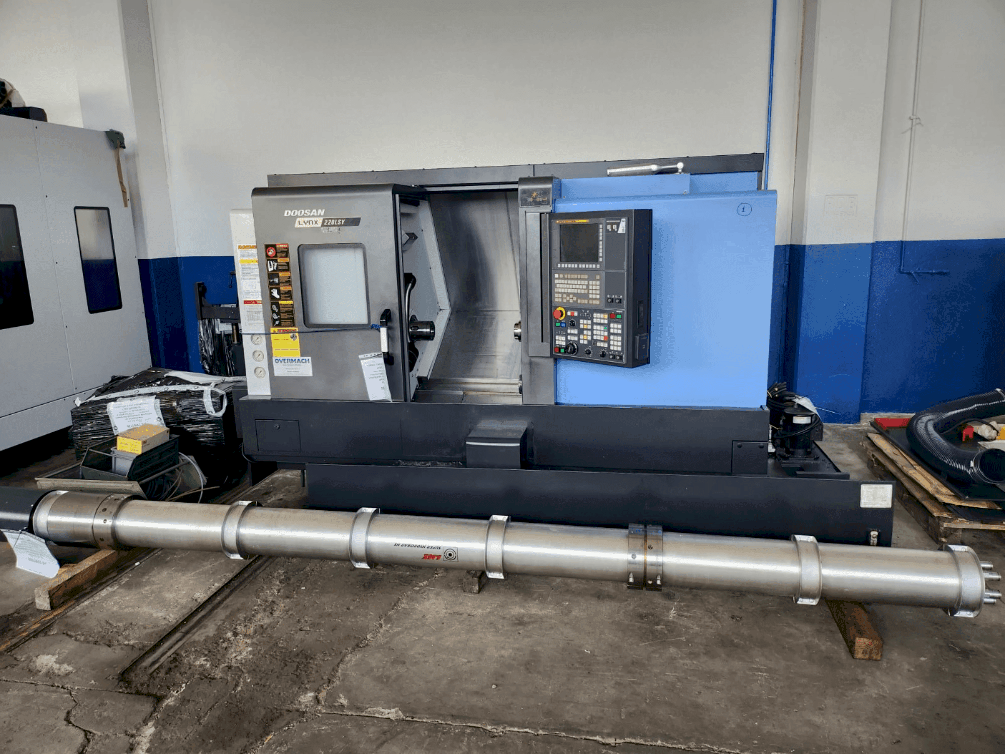 Prikaz stroja DOOSAN LYNX 220 LSYA sprijeda