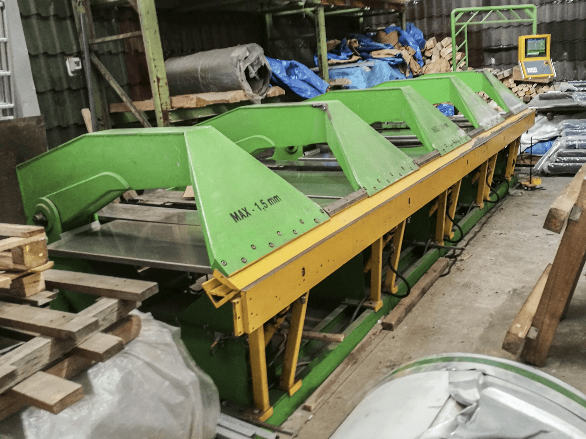 Prikaz stroja BUD-MASZ ZAGINARKA slijeva