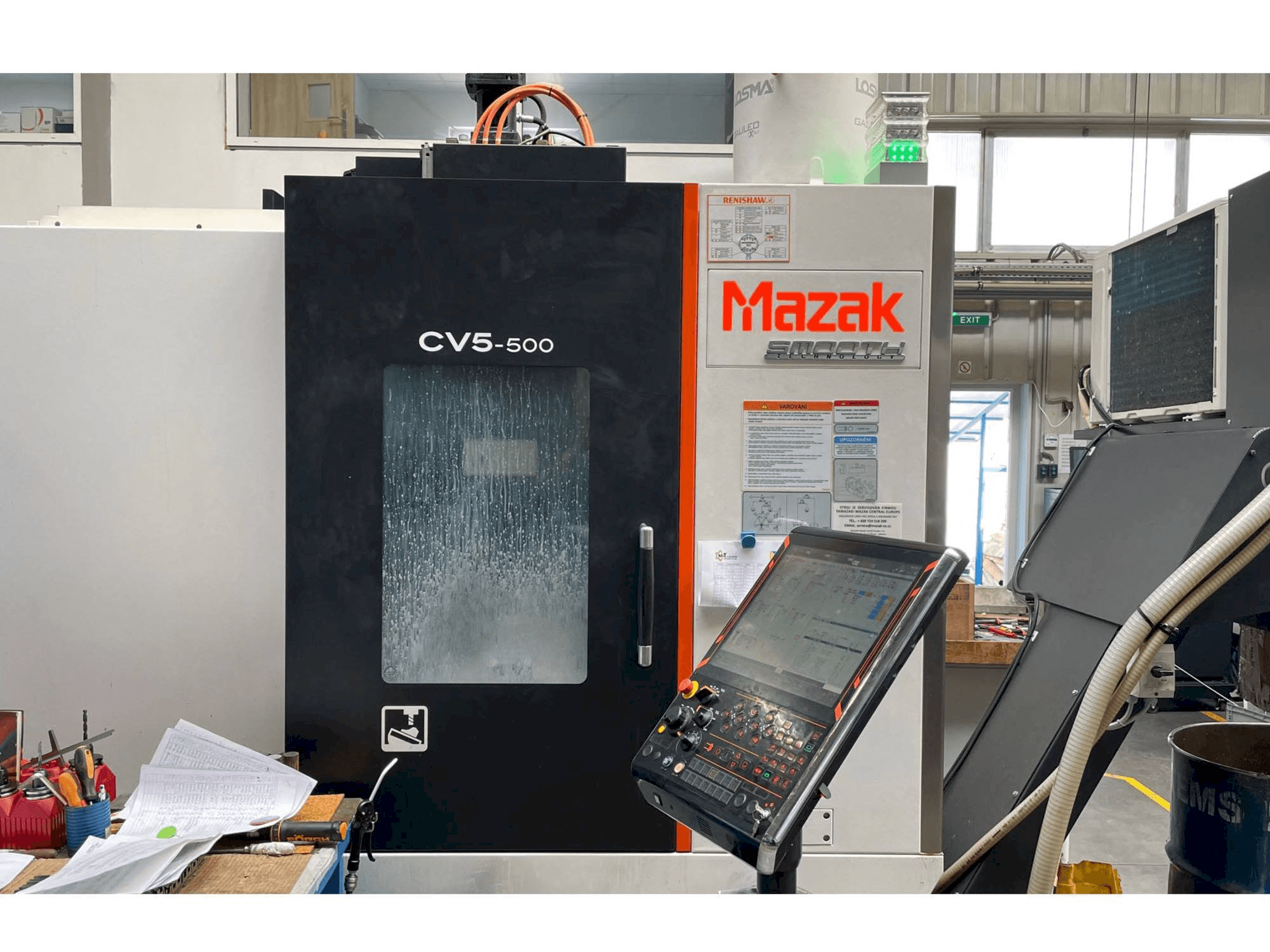 Prikaz stroja Mazak CV5-500 sprijeda