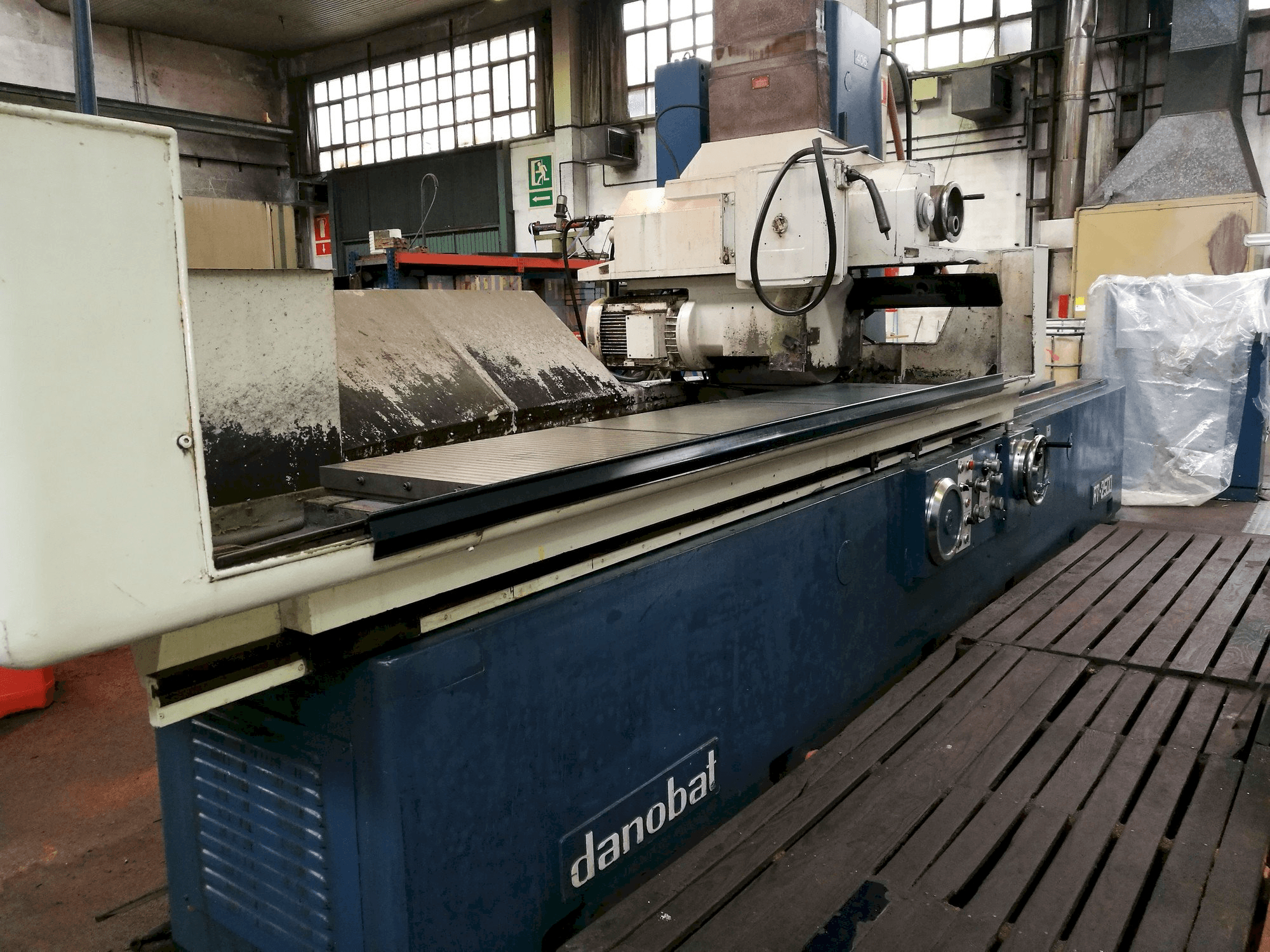 Prikaz stroja DANOBAT RT-2500 sprijeda