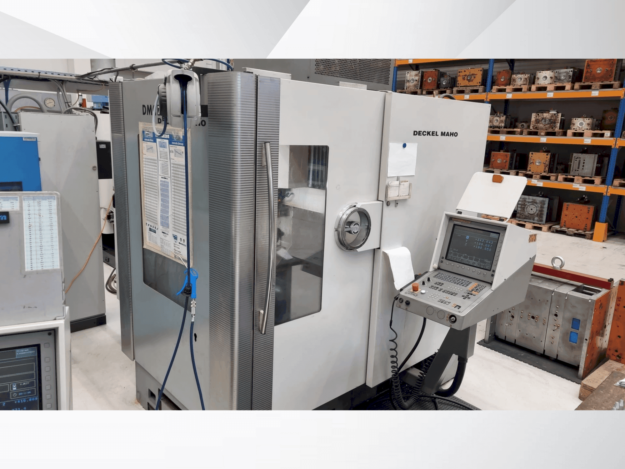 Prikaz stroja DECKEL MAHO DMC 70 V sprijeda
