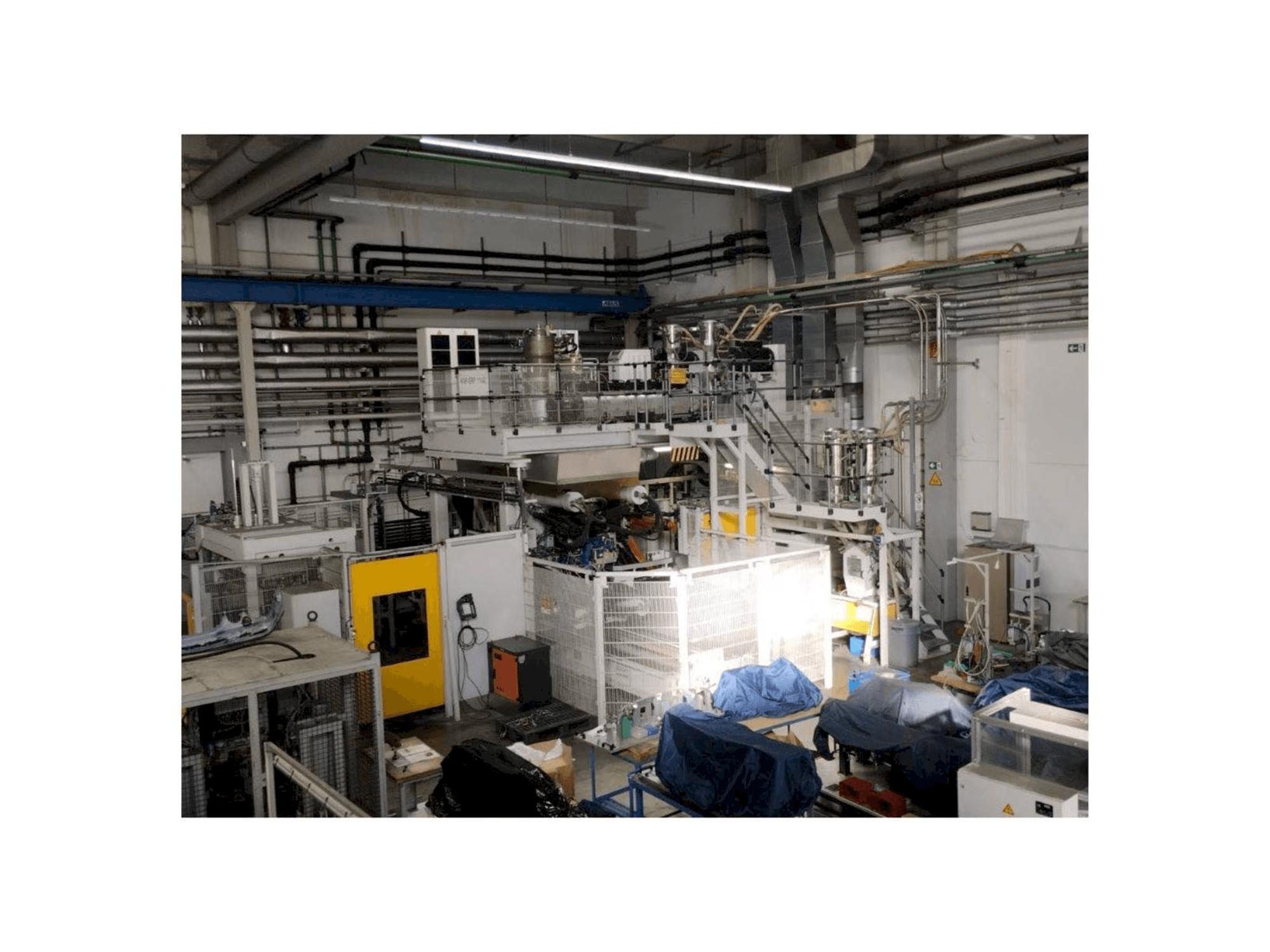 Prikaz stroja EXTRAPLAST 140to sprijeda