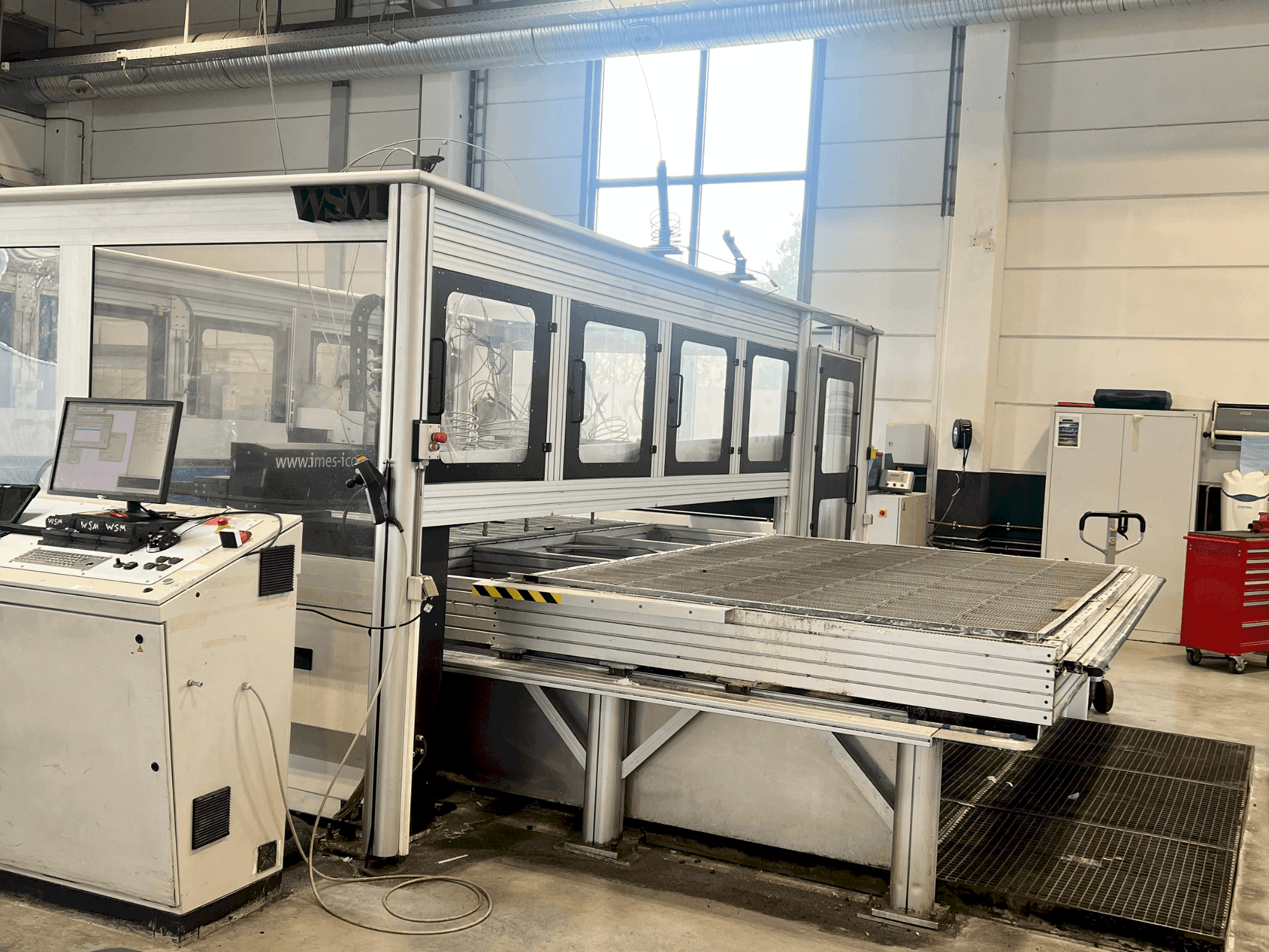 Prikaz stroja Imes-Icore CUT matic WJ 3020 sprijeda