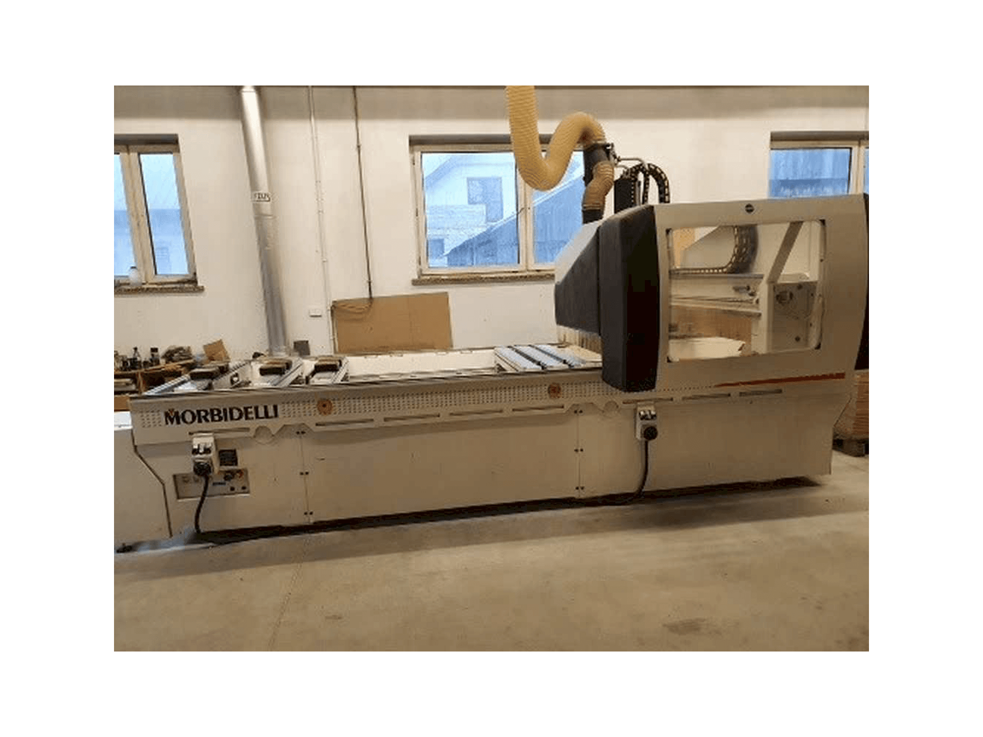 Prikaz stroja MORBIDELLI Universal 3012 TV sprijeda