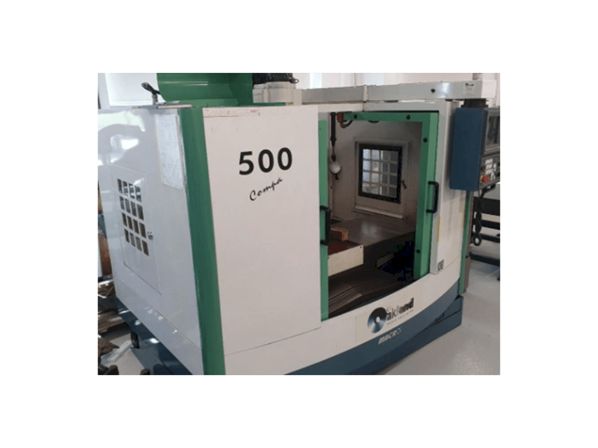 Prikaz stroja Macro Micro Tech Compac 500 sprijeda