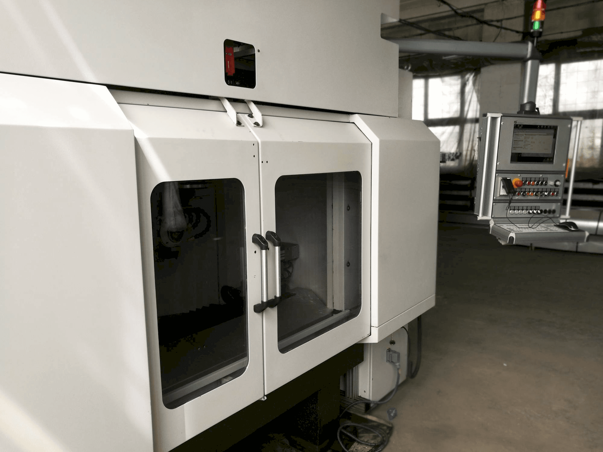 Prikaz stroja Fohrenbach F-Grind 605 sprijeda
