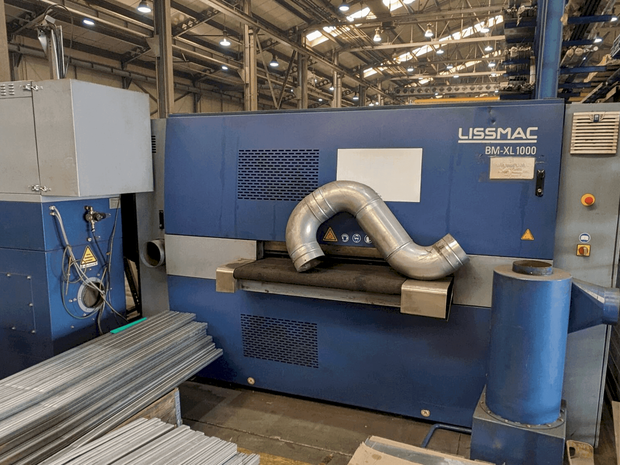 Prikaz stroja LISSMAC SBM XL 1000 S2B2 sprijeda