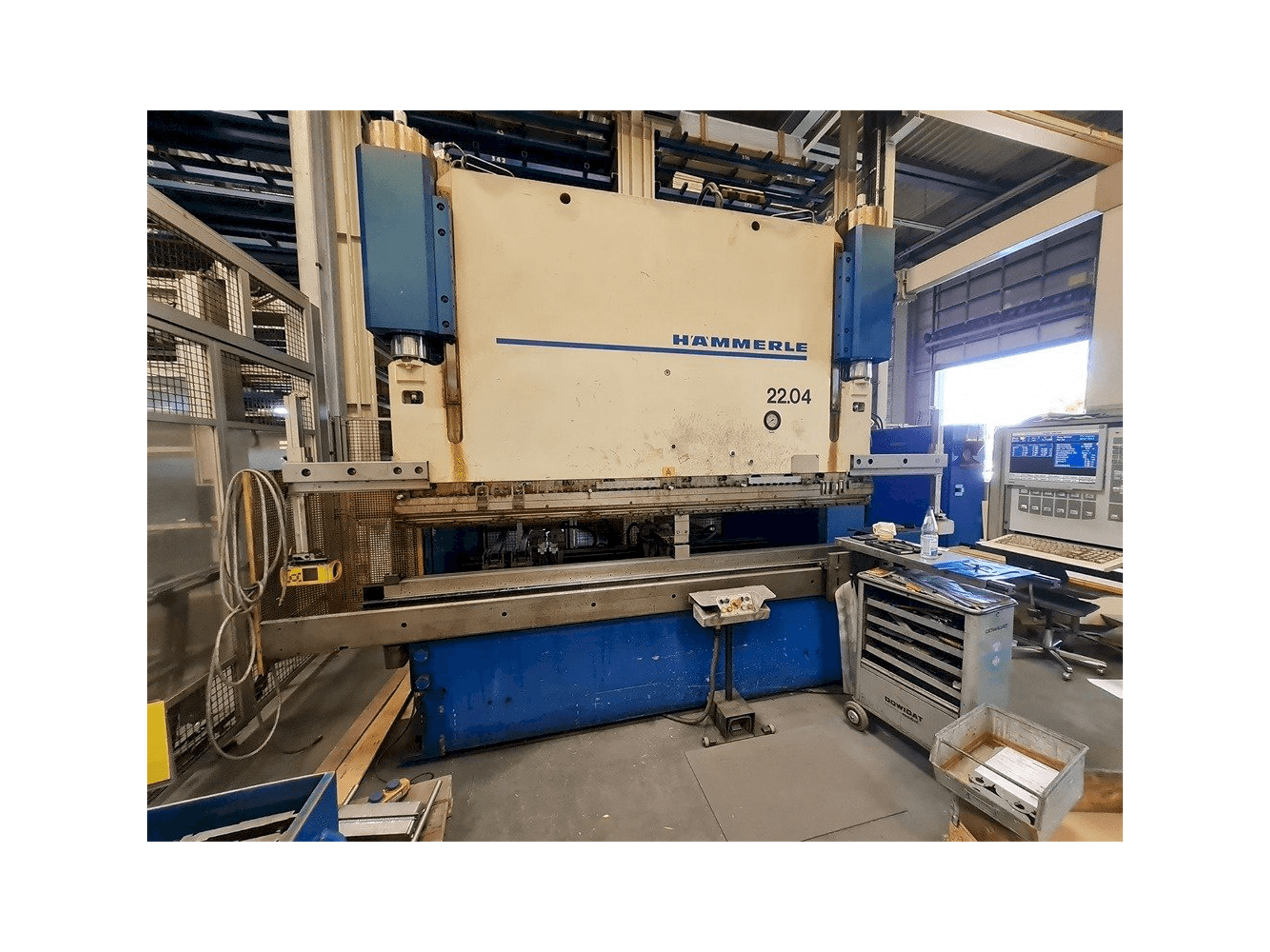 Prikaz stroja HAMMERLE AP 200-3100 sprijeda