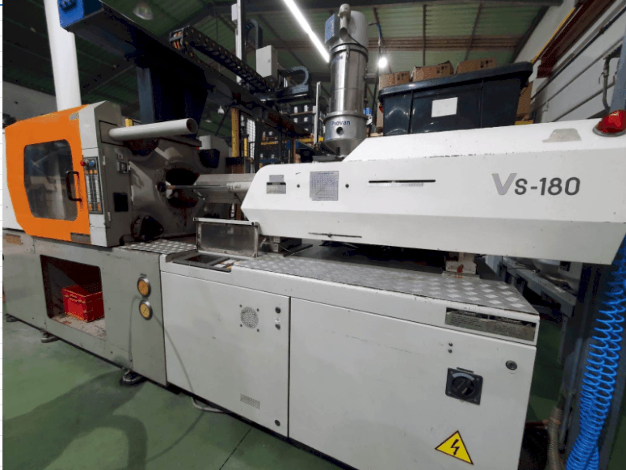 Prikaz stroja Victor VS180 sprijeda