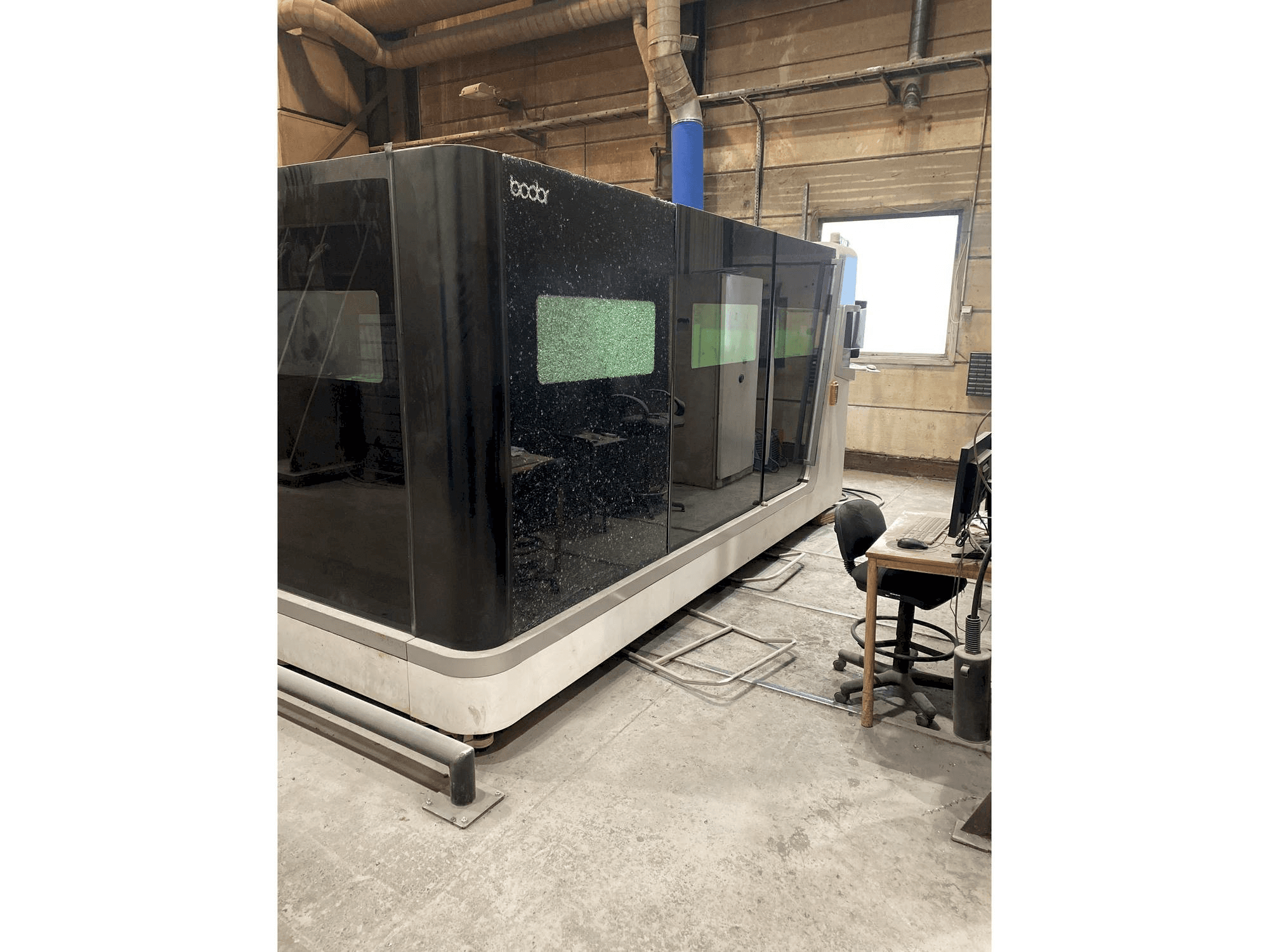 Prikaz stroja Bodor S2040 sprijeda