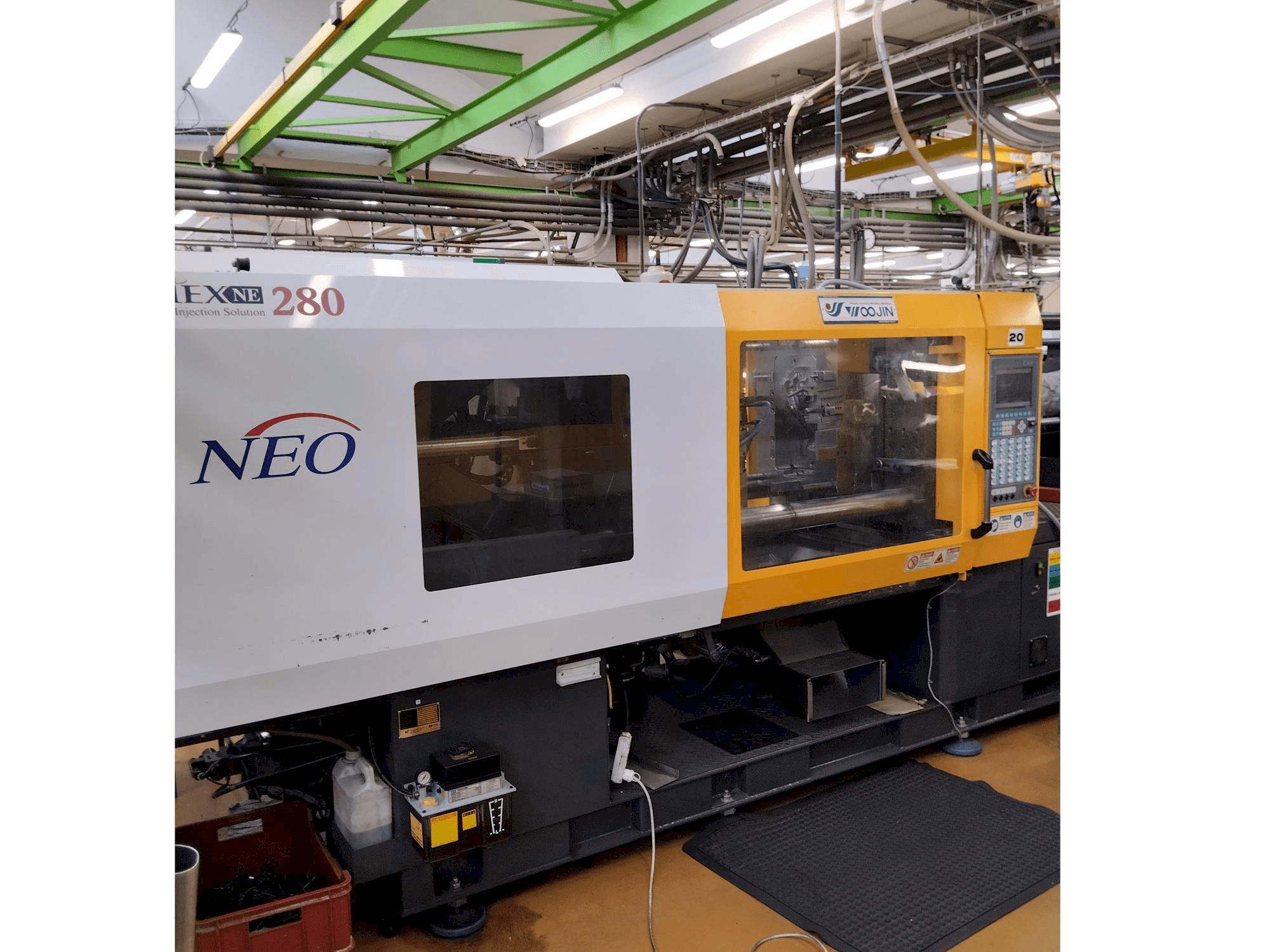 Prikaz stroja Selex NE 280 sprijeda