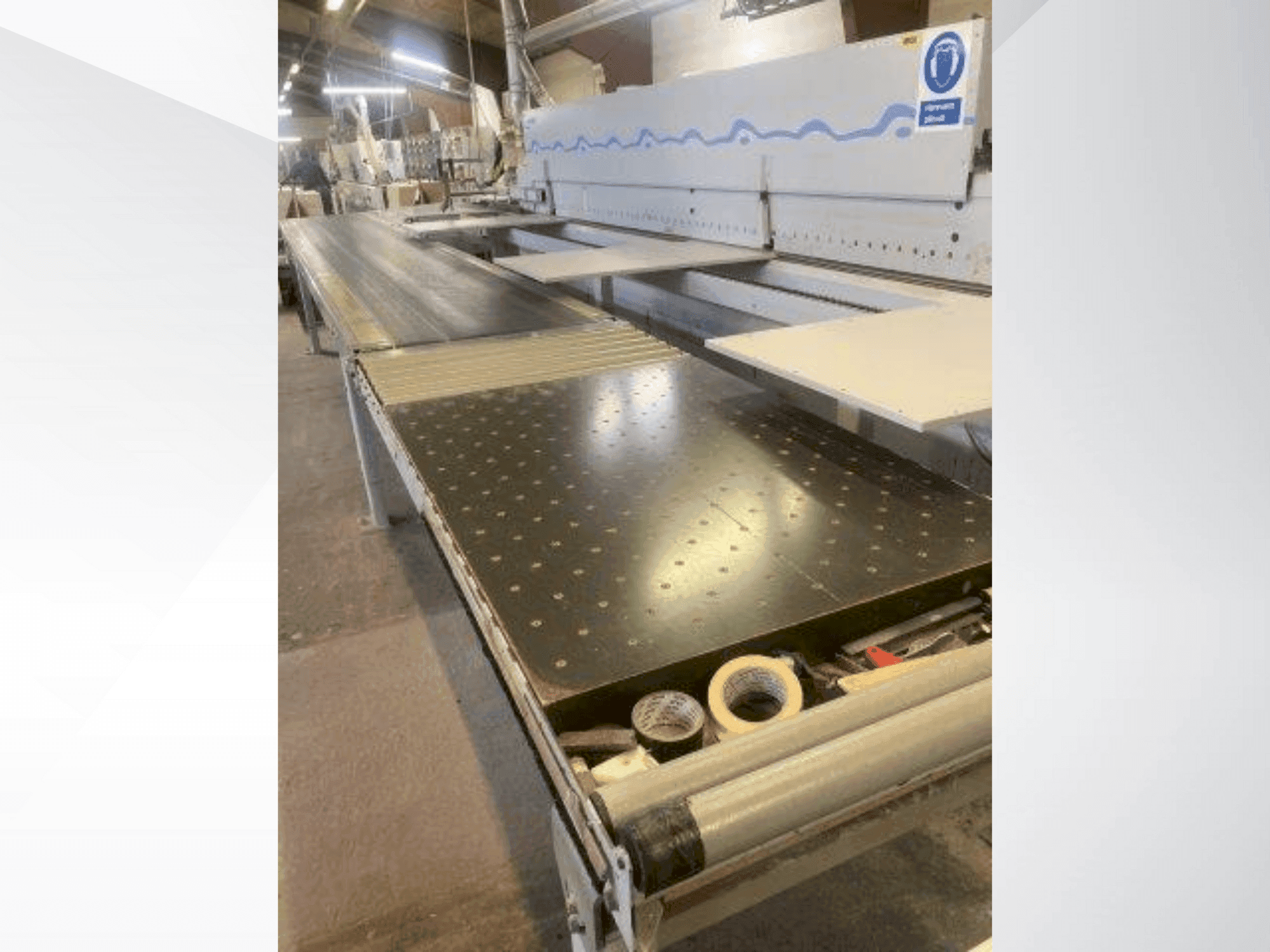 Prikaz stroja BRANDT Ambition 1660 FGC sprijeda