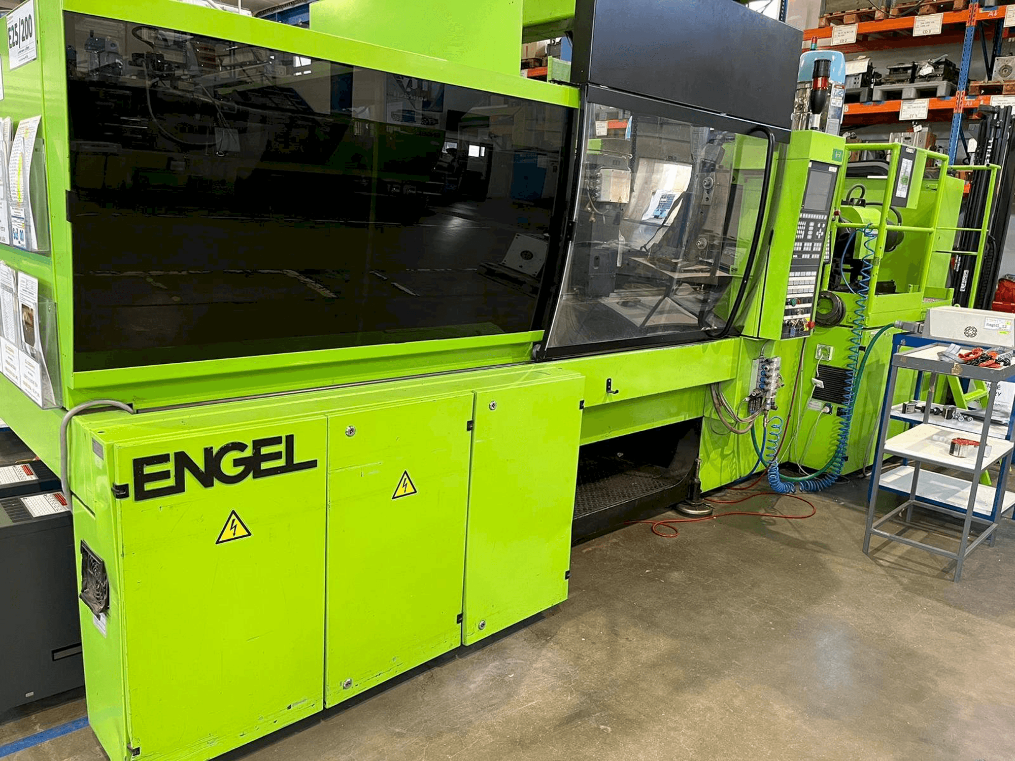 Prikaz stroja Engel ES 650/150 HL sprijeda