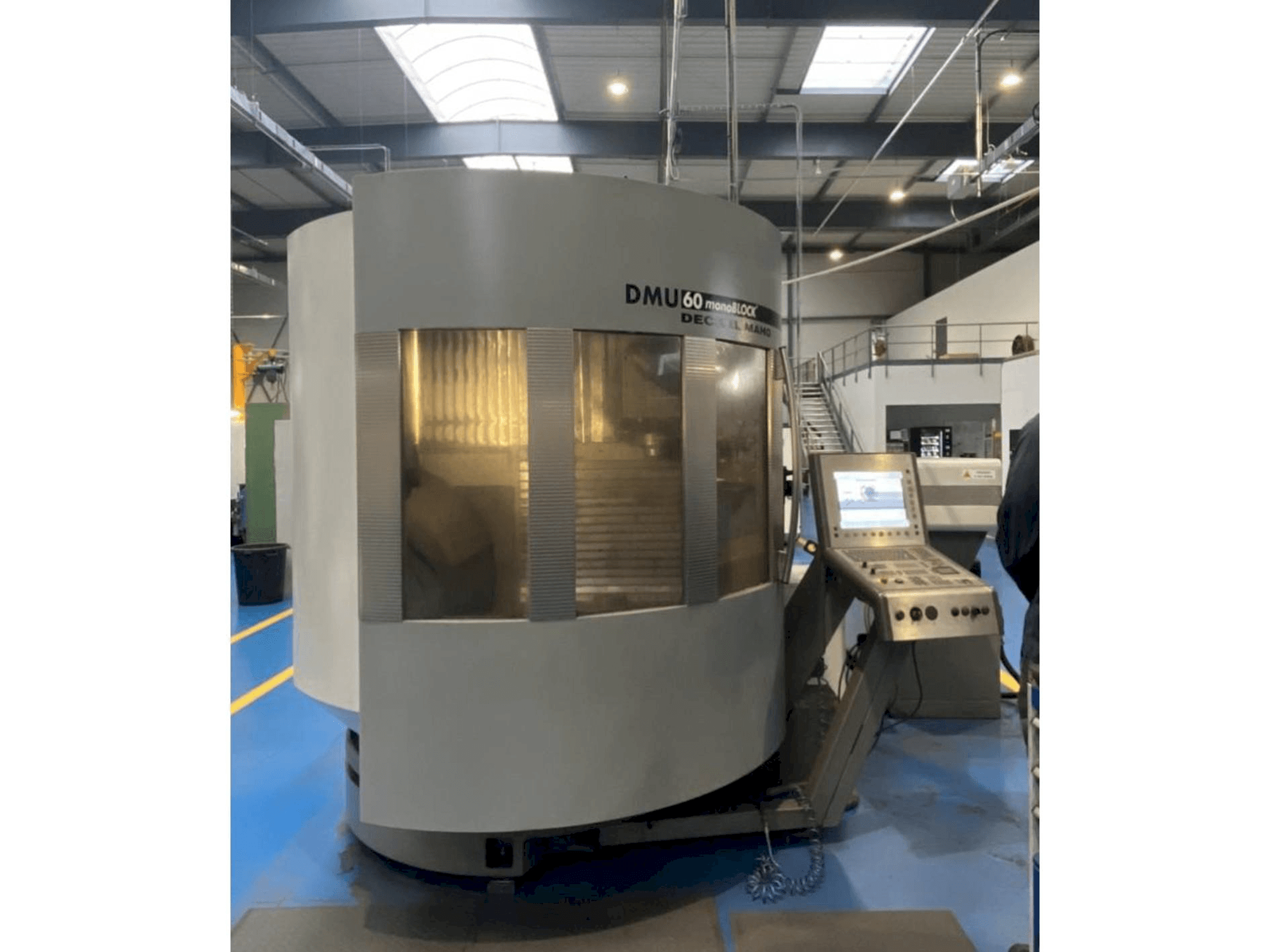 Prikaz stroja DECKEL MAHO Type DMU60 MonoBlock sprijeda