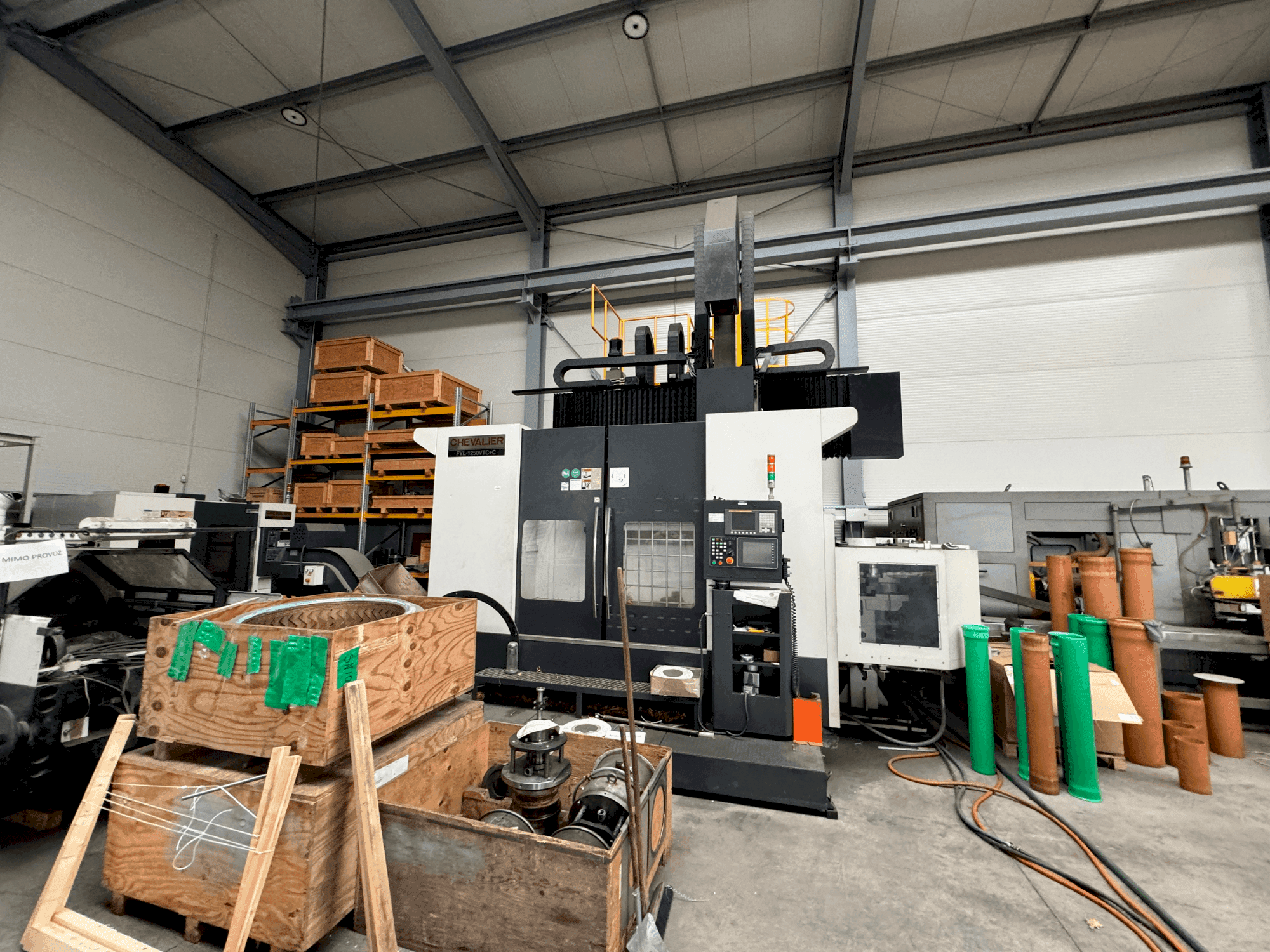 Prikaz stroja Chevalier FVL-1250VTC+C sprijeda