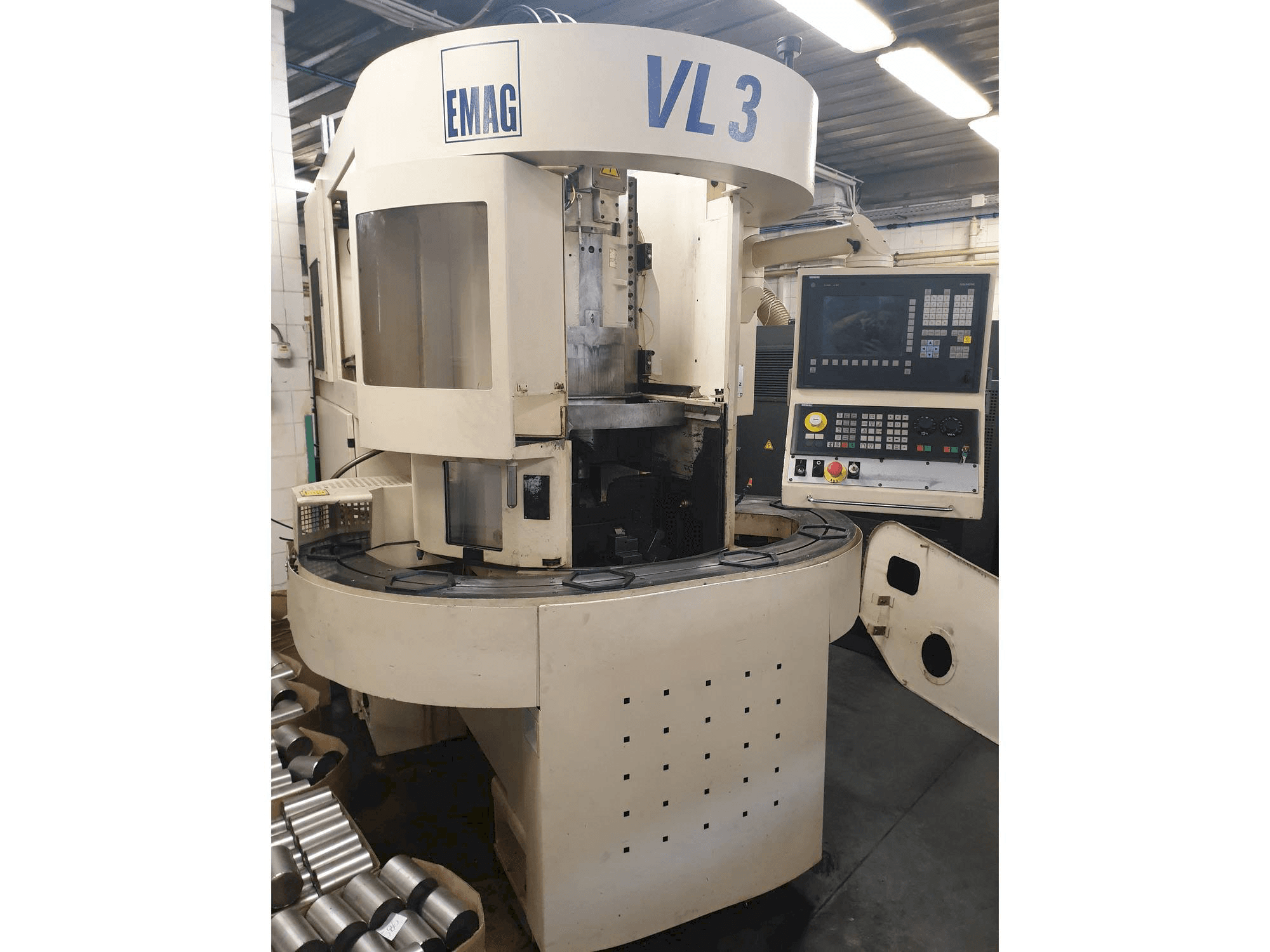 Prikaz stroja EMAG VL 3 sprijeda