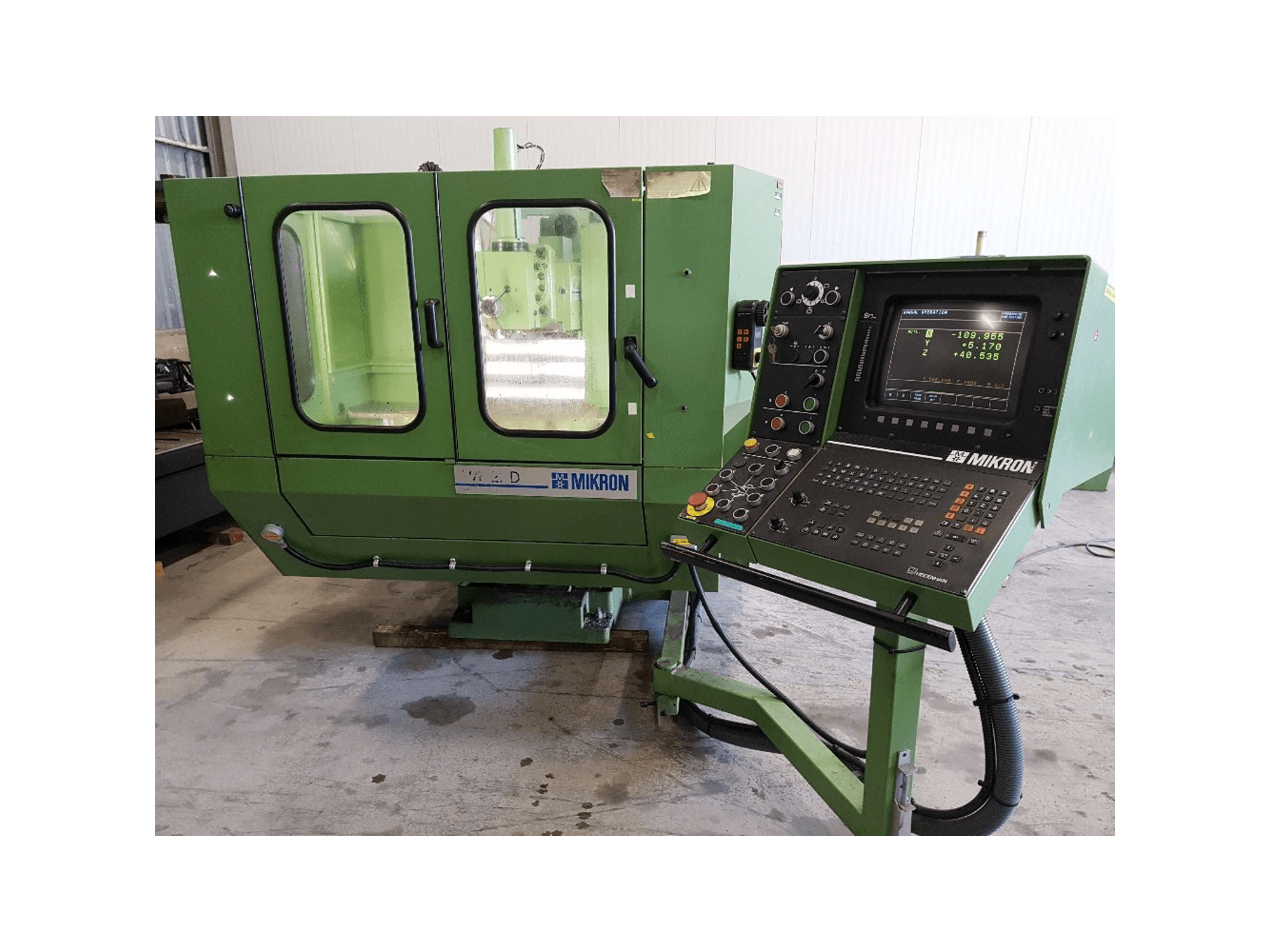 Prikaz stroja Mikron WF 21-D sprijeda