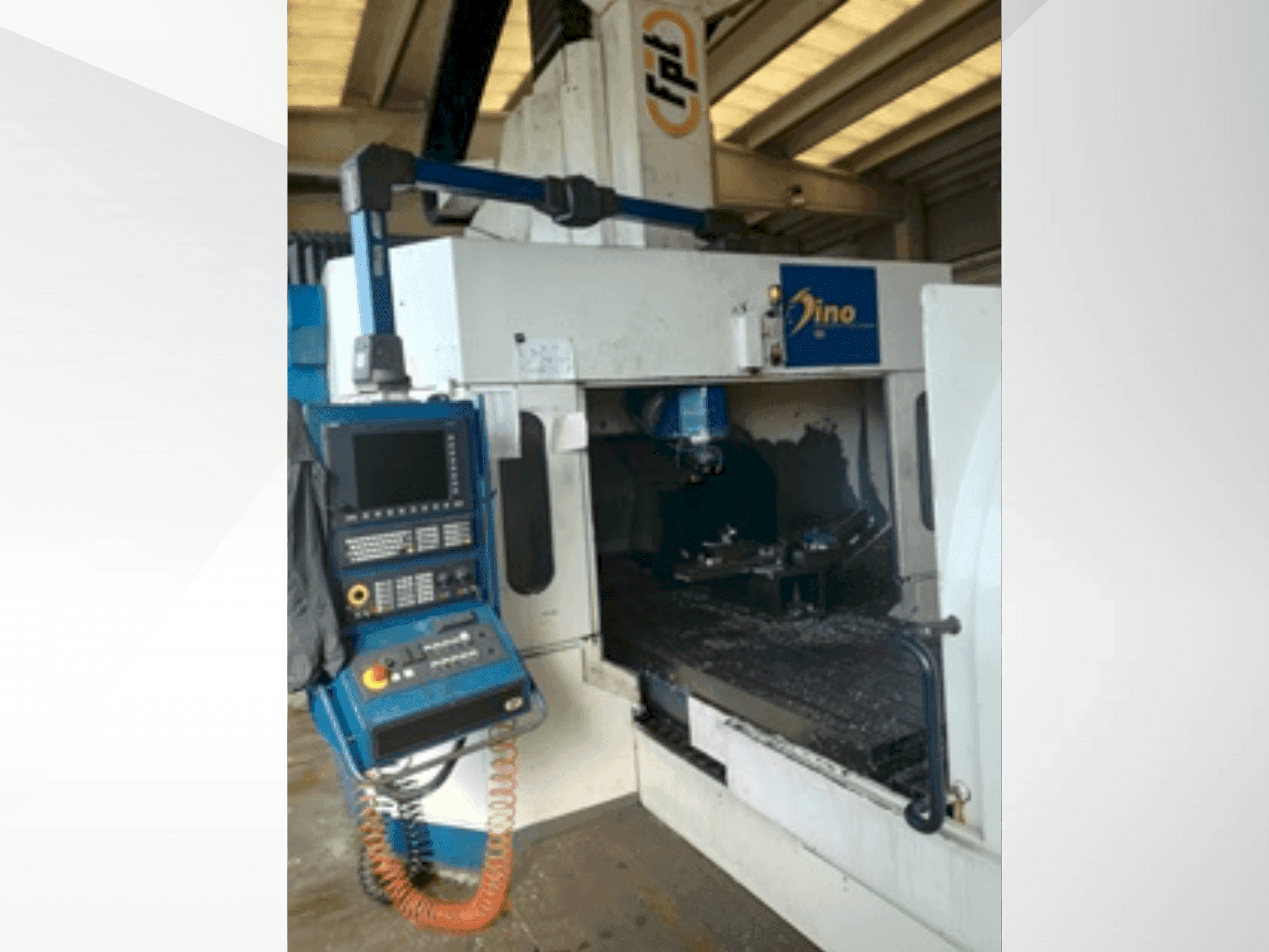 Prikaz stroja FPT DINO sprijeda