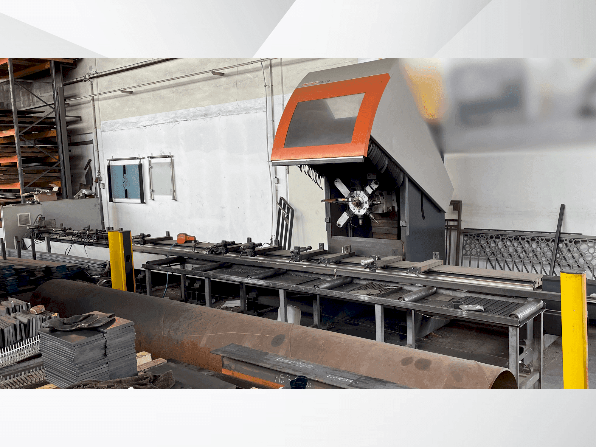 Prikaz stroja Elumatec SBZ 130 sprijeda