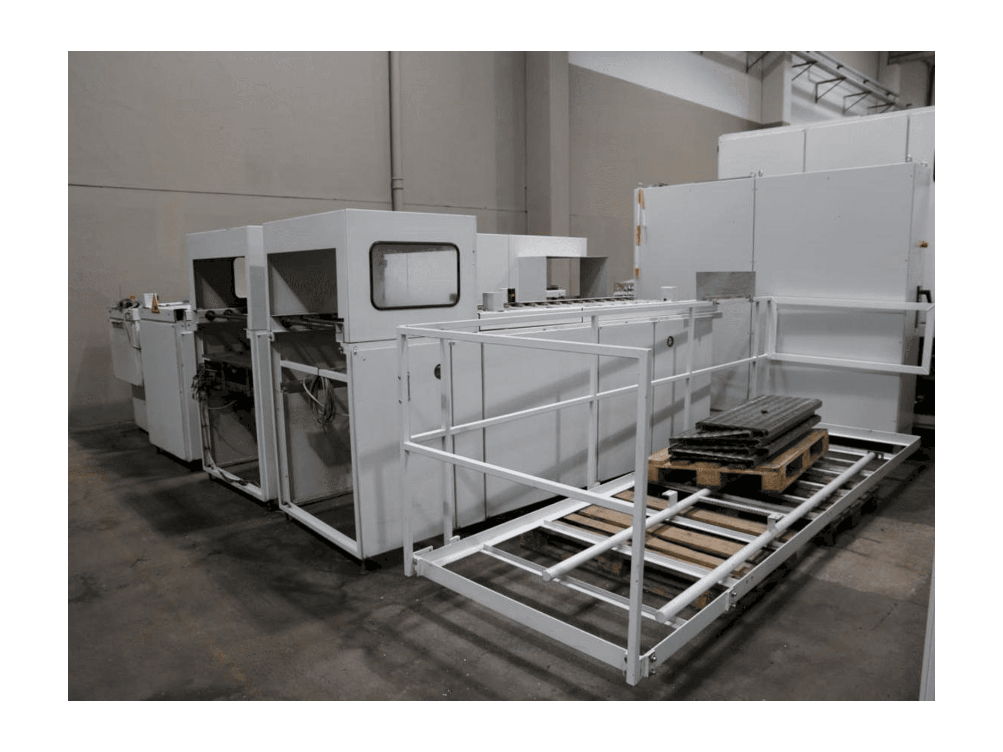 Prikaz stroja REINIGUNGS / WASCHANLAGE RUT 067-048-030-04 sprijeda