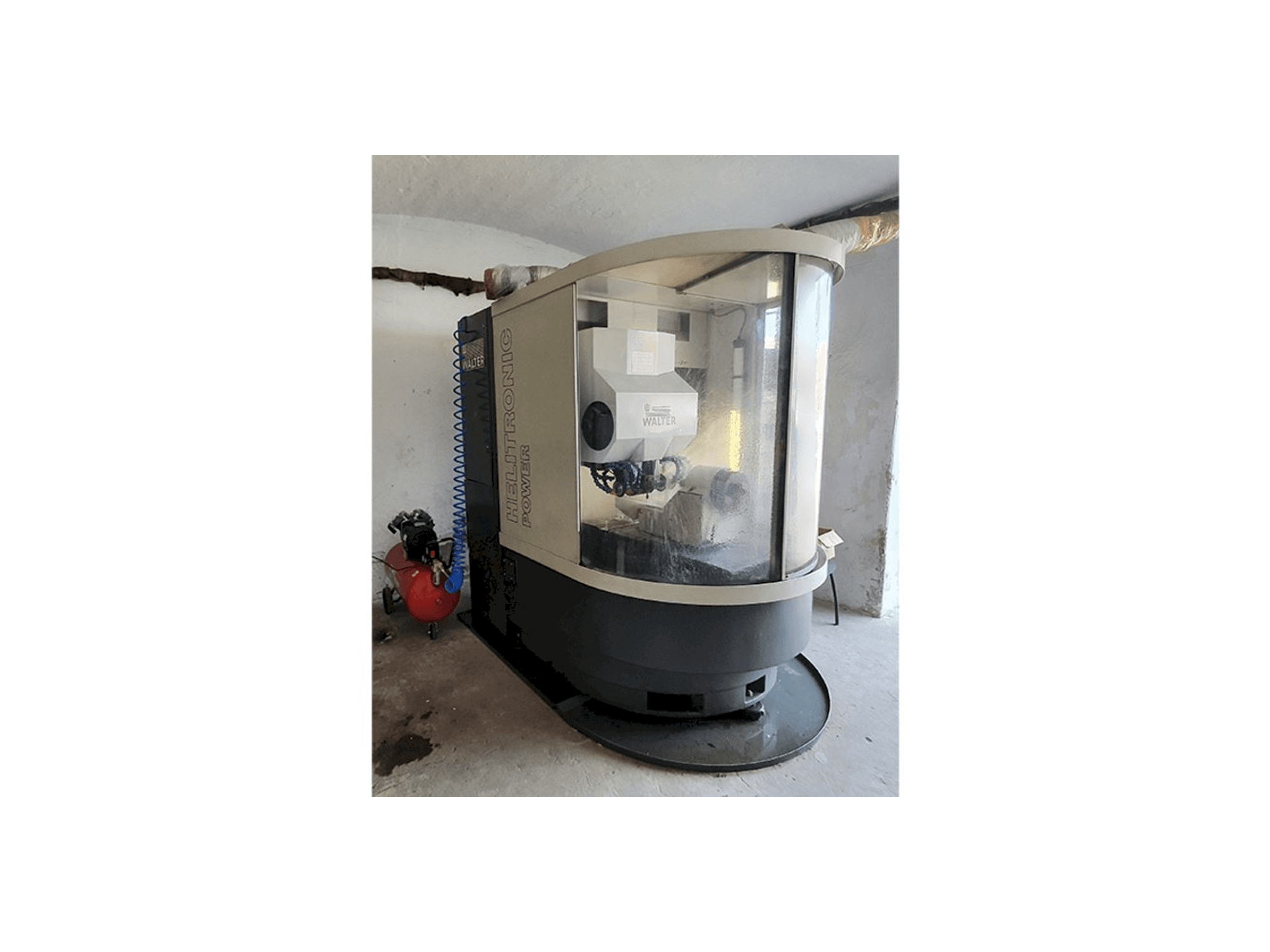 Prikaz stroja Walter Helitronic Power sprijeda