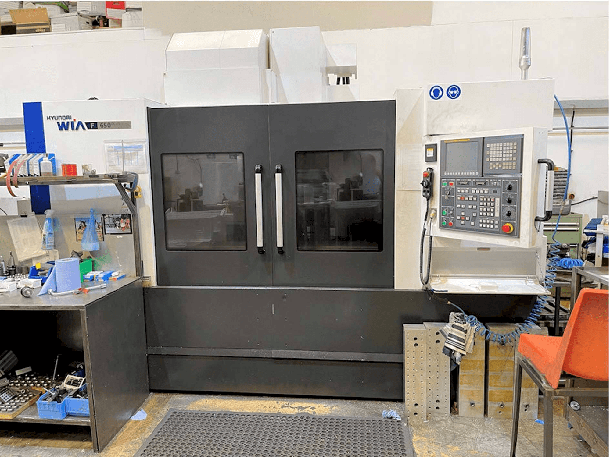 Prikaz stroja Hyundai Wia F650 PLUS sprijeda