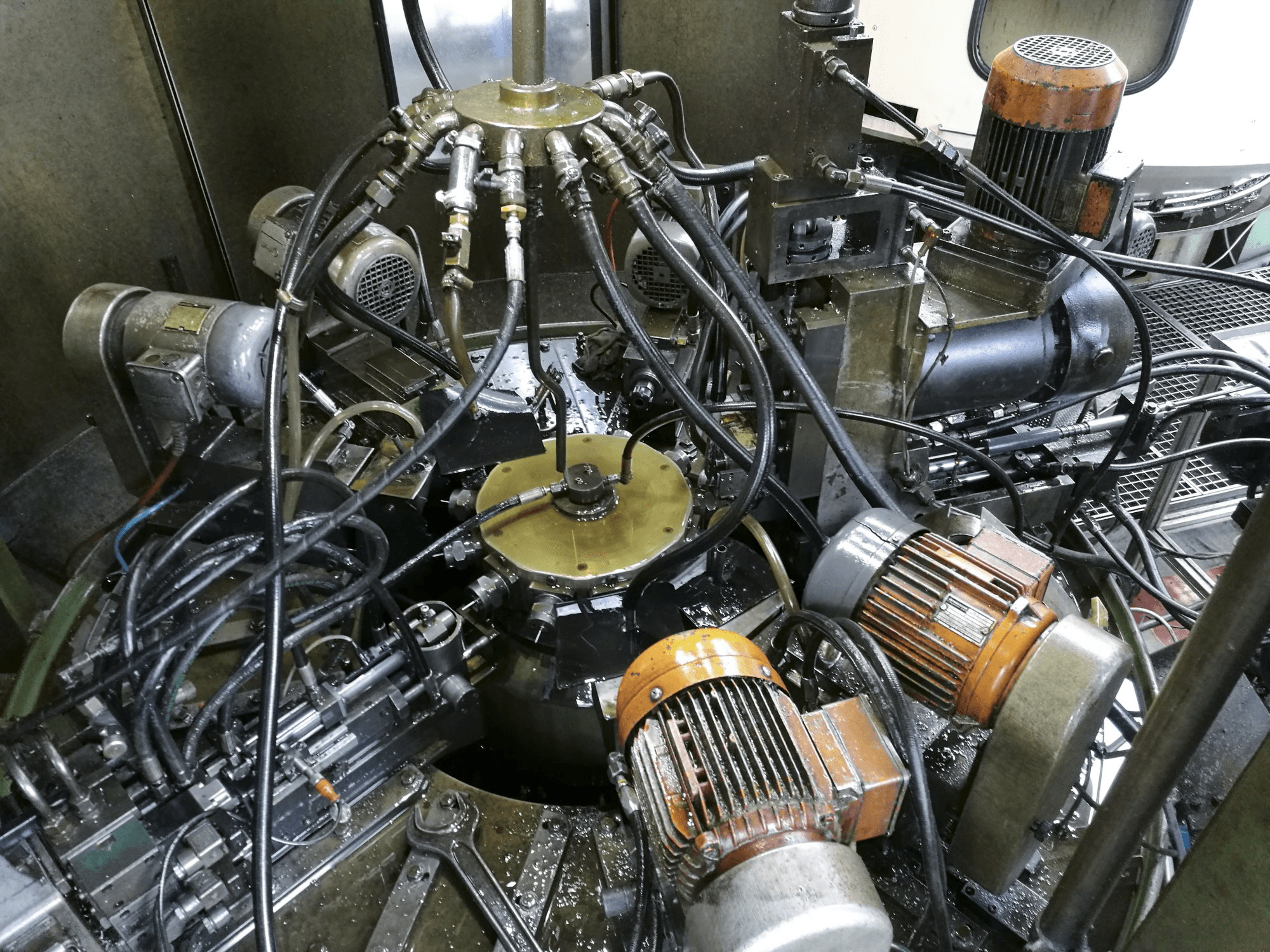 Detalj 1 stroja RIS-INGOLD Rismatic 151G-12