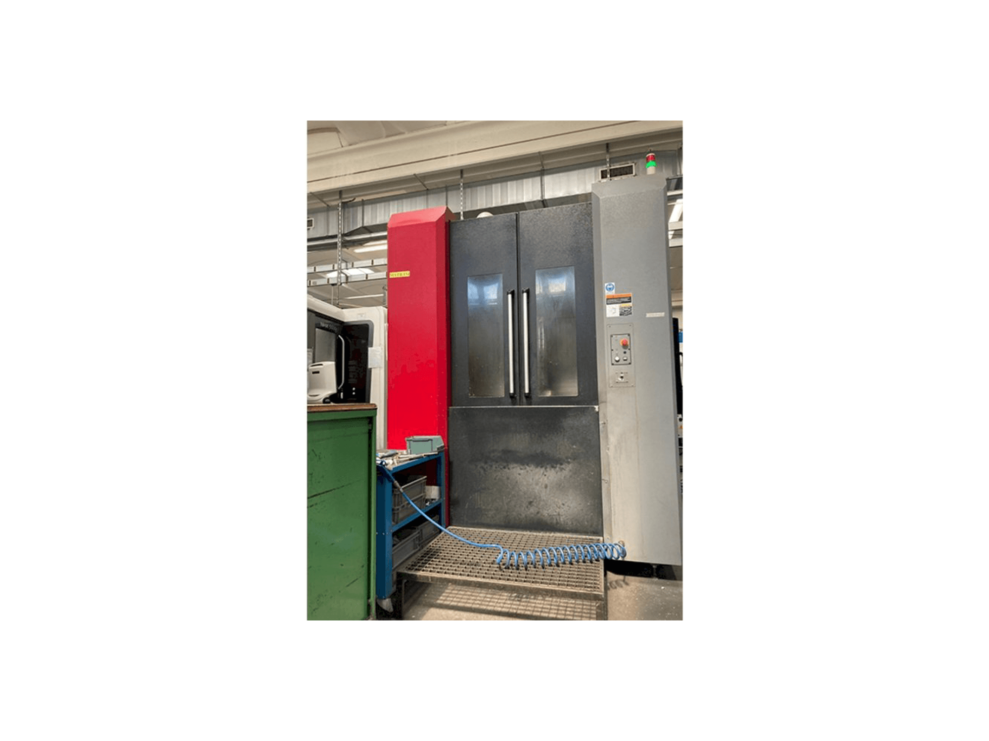 Prikaz stroja OKK HMC 500 sprijeda