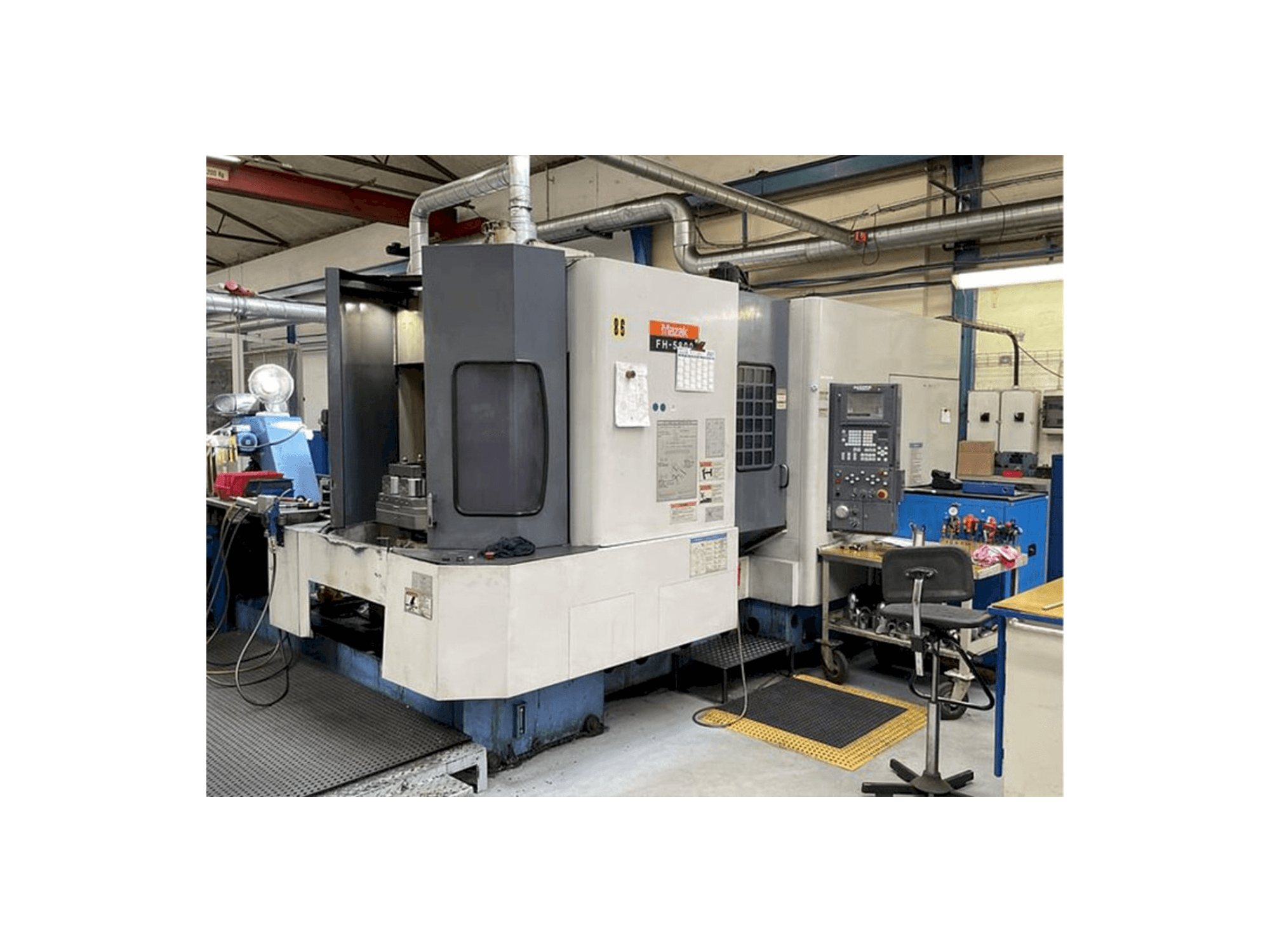 Prikaz stroja Mazak FH 5800 sprijeda