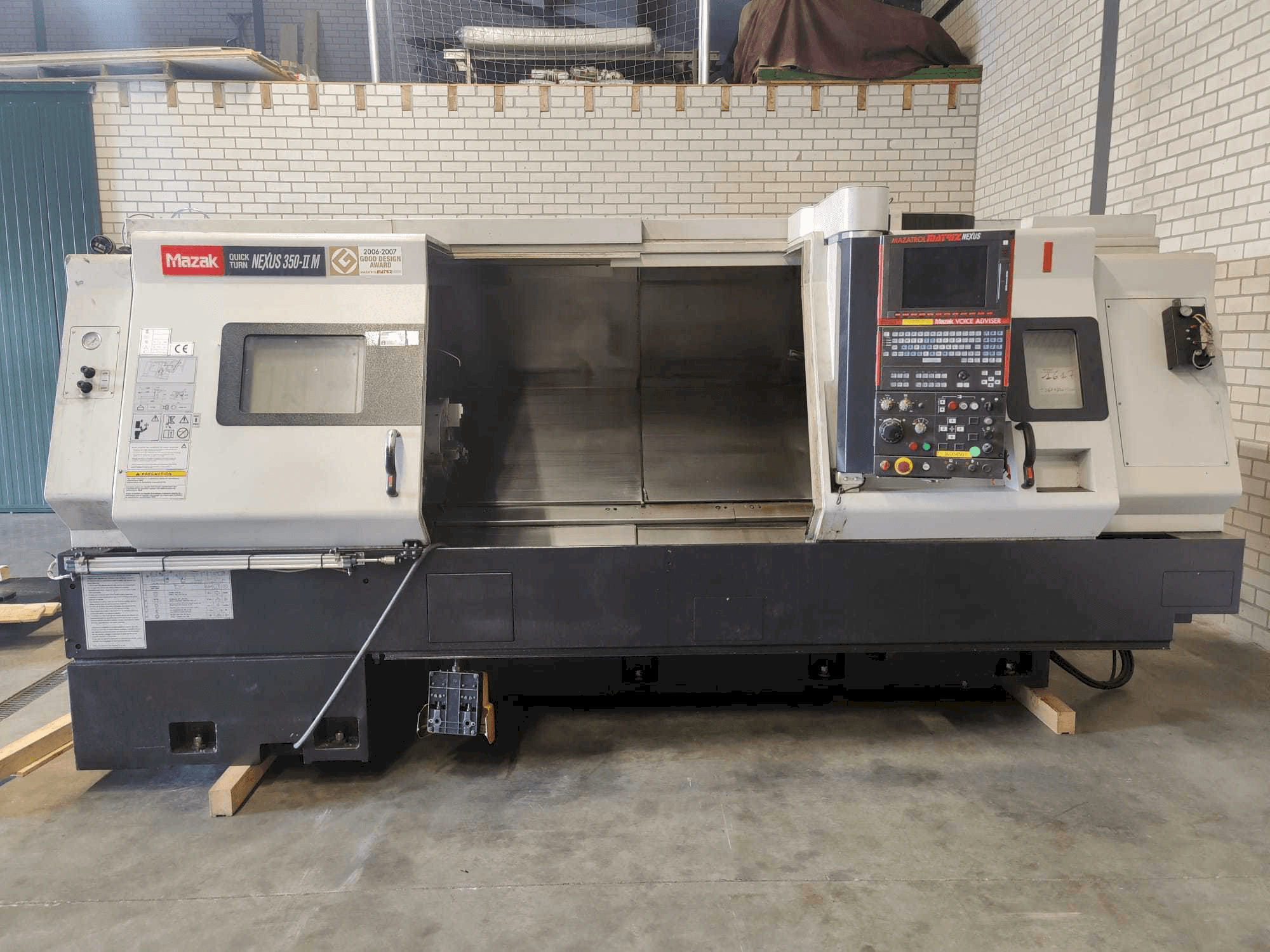 Prikaz stroja Mazak Quick Turn Nexus 350-II M sprijeda