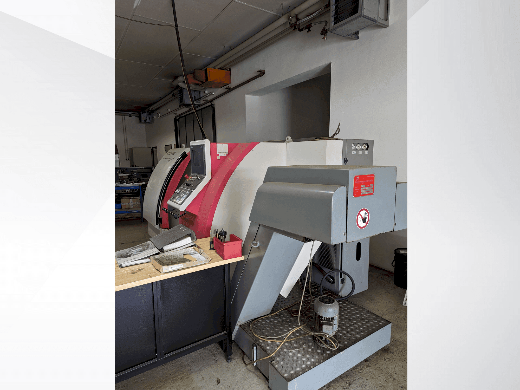 Prikaz lijeve strane stroja Gildemeister CTX 400 Serie 2 (1998)