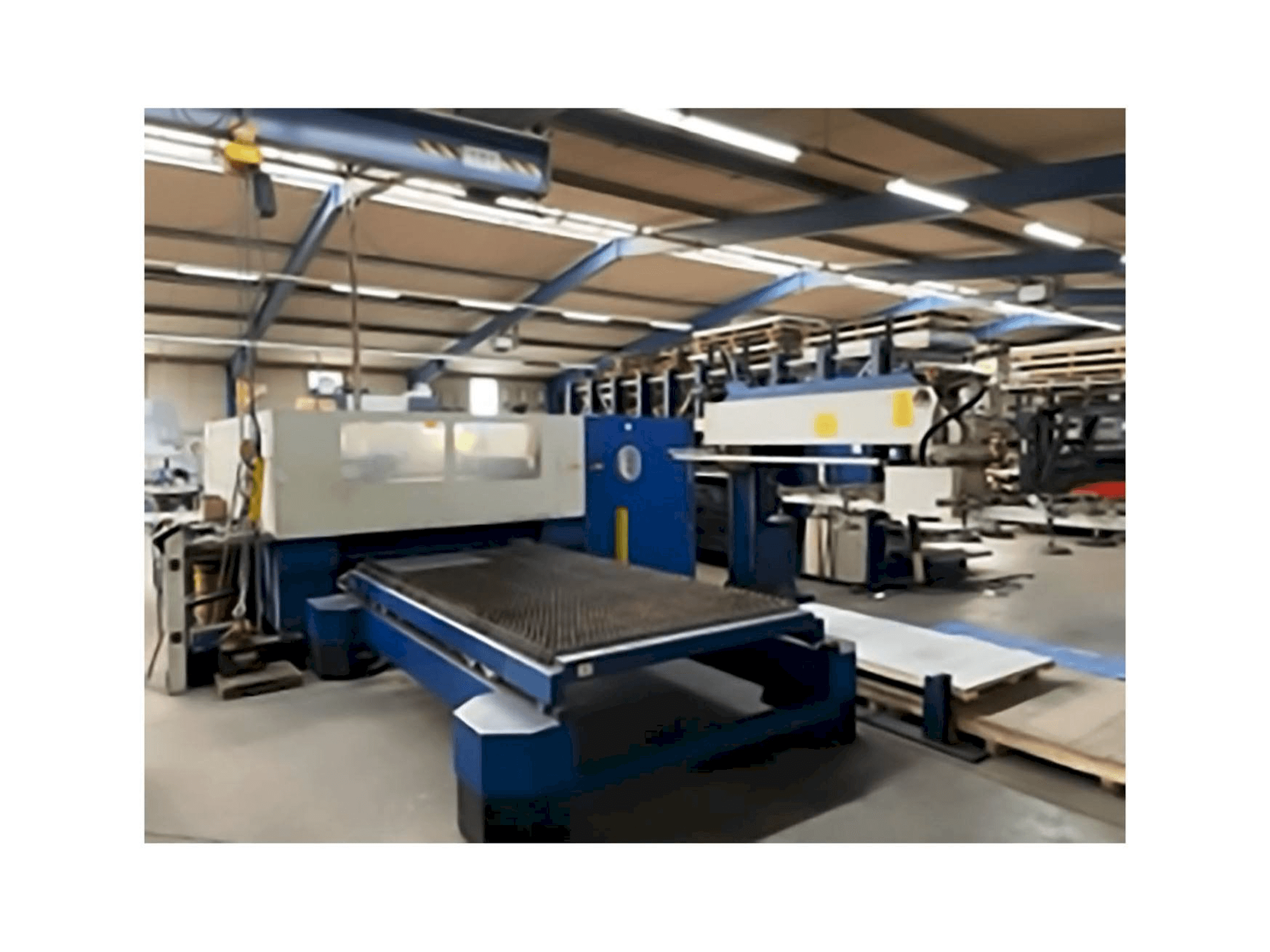 Prikaz stroja Trumpf Trumatic L 3030 sprijeda