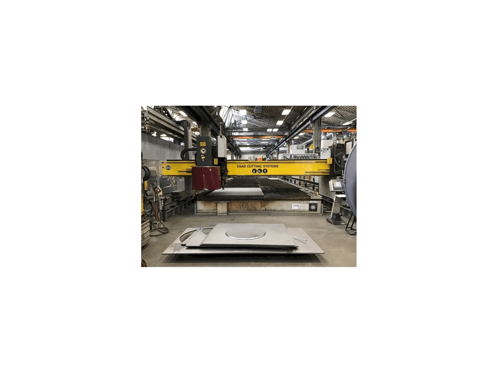 Prikaz stroja ESAB NXB 6500 sprijeda