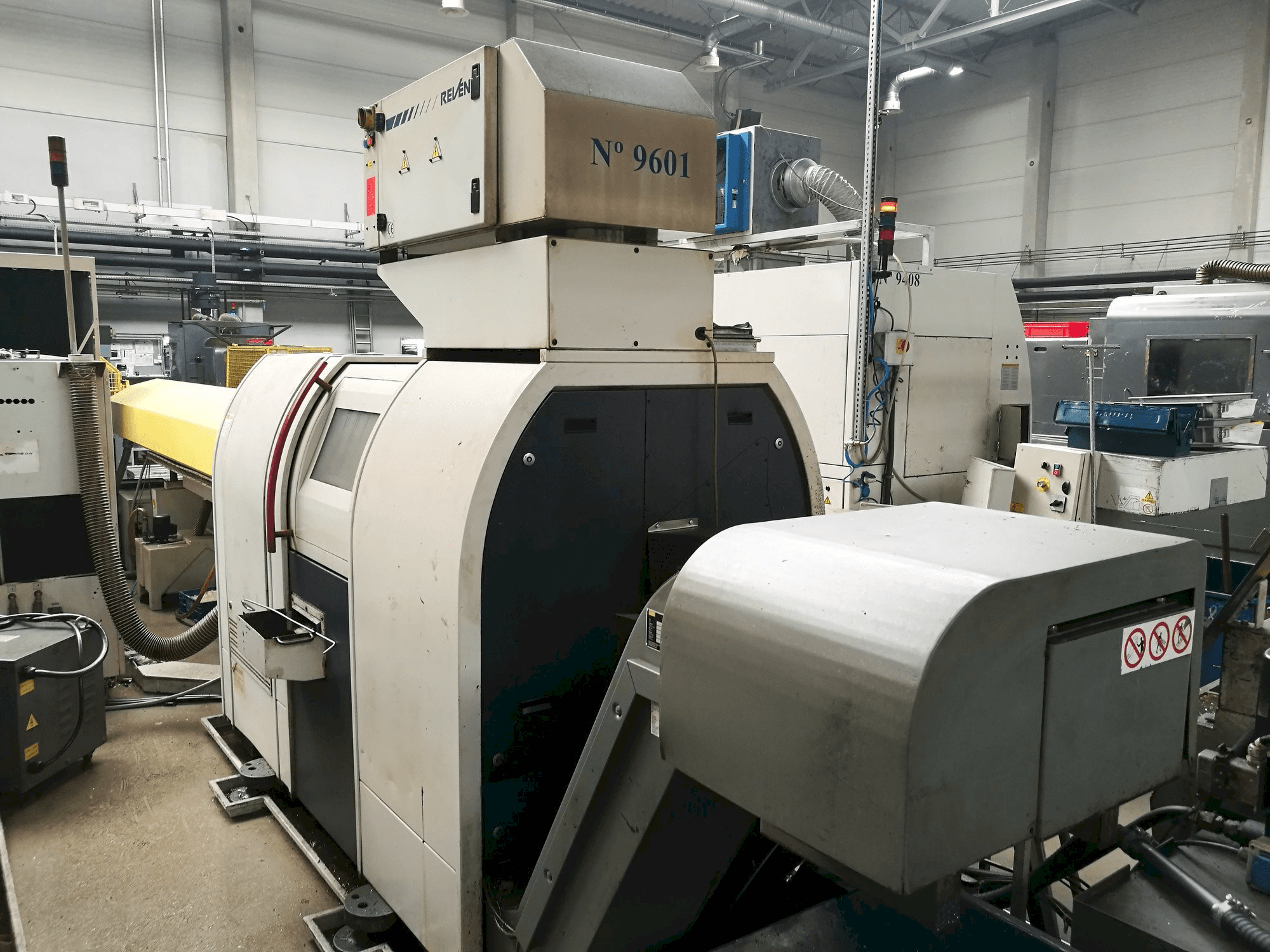 Prikaz stroja TRAUB TNL 16/26 sprijeda