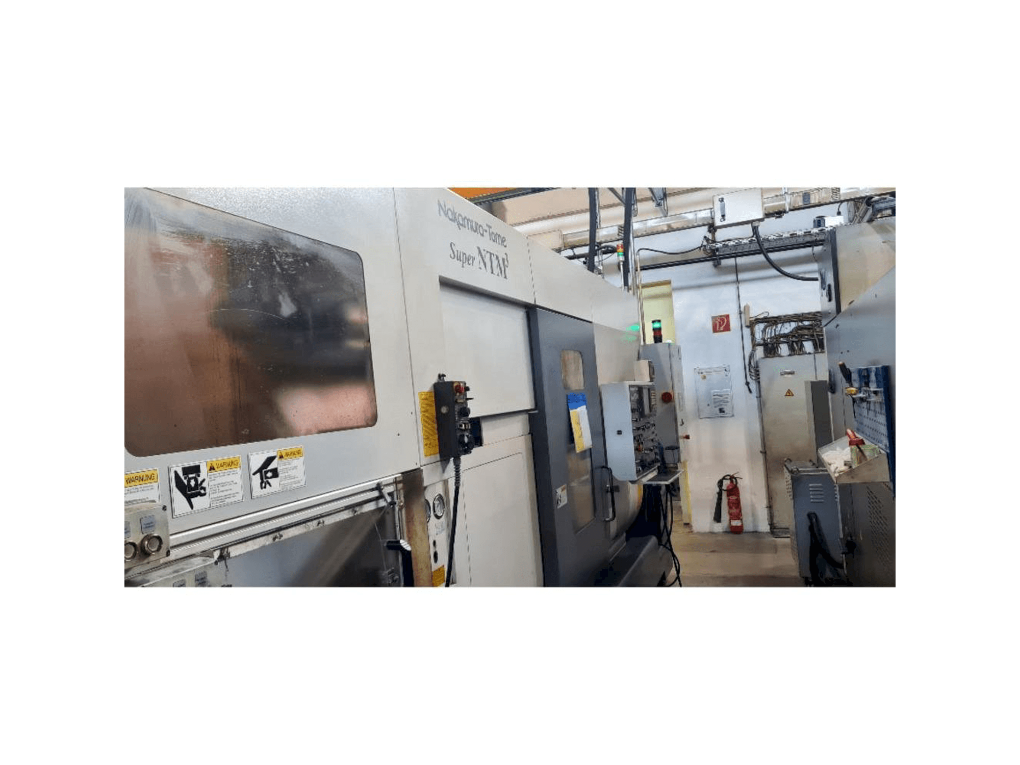 Prikaz stroja NAKAMURA Super NTM³ sprijeda