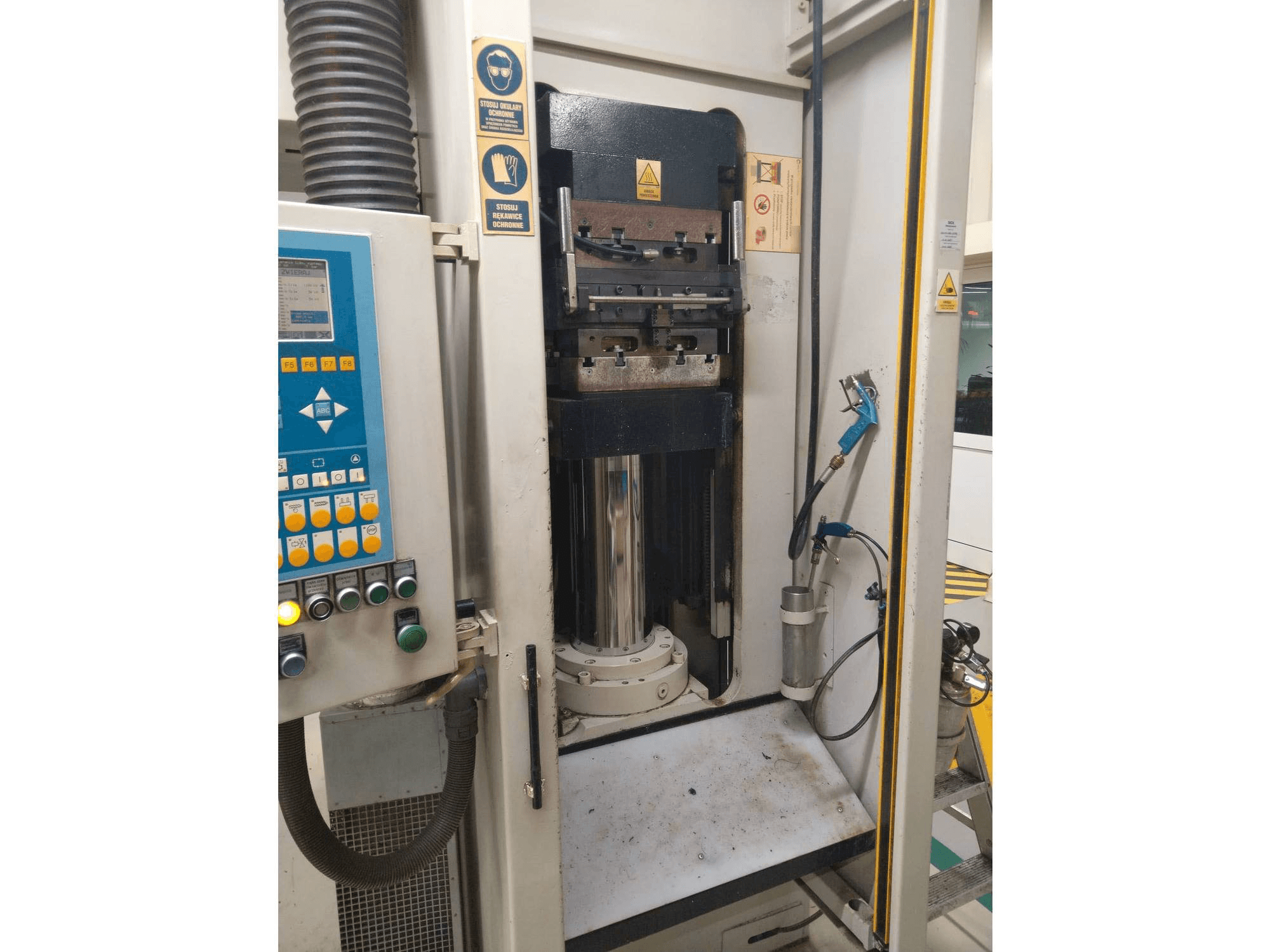 Prikaz lijeve strane stroja LWB STEINL VRE 1100/1000