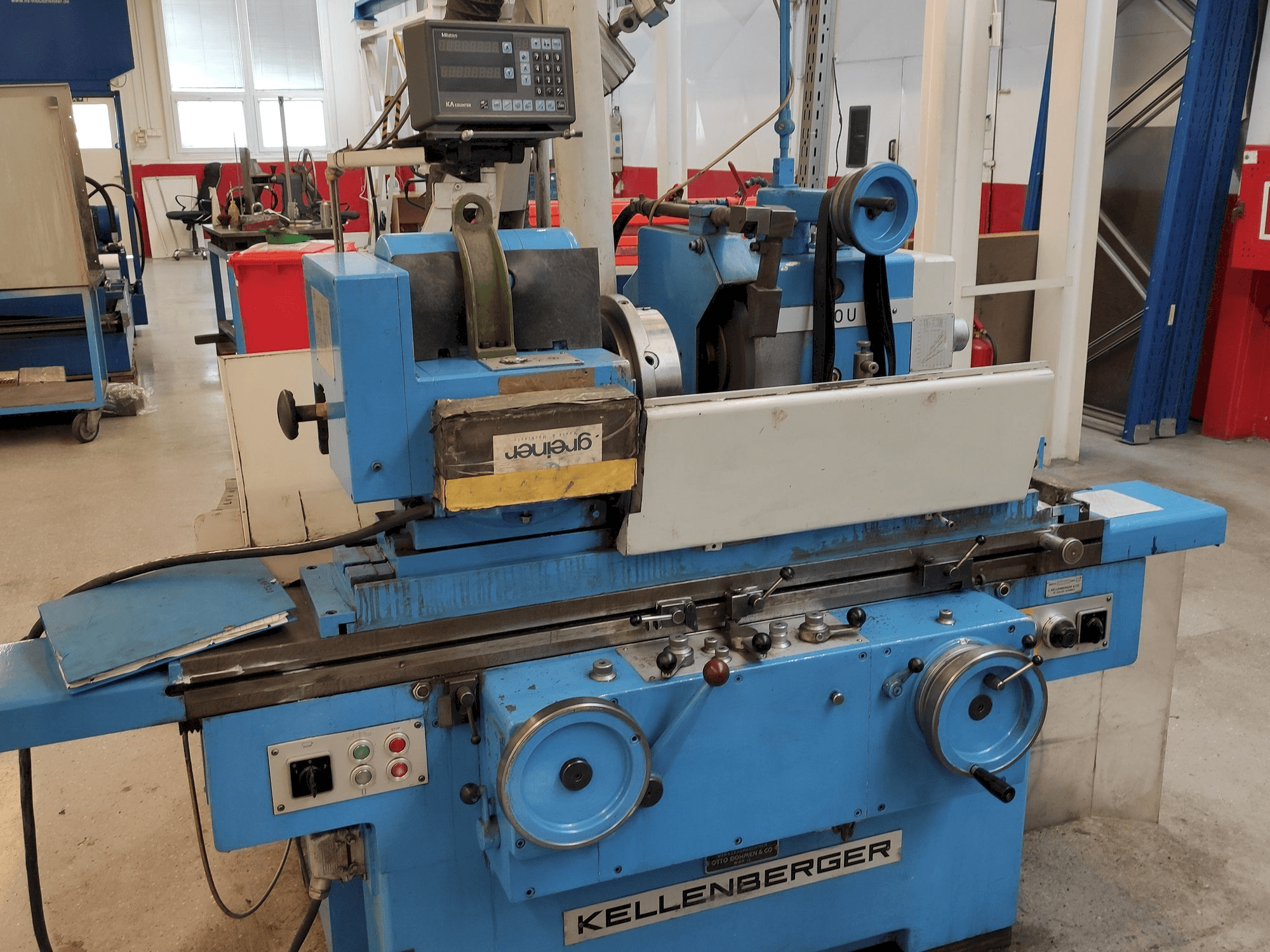 Prikaz stroja KELLENBERGER 600U sprijeda