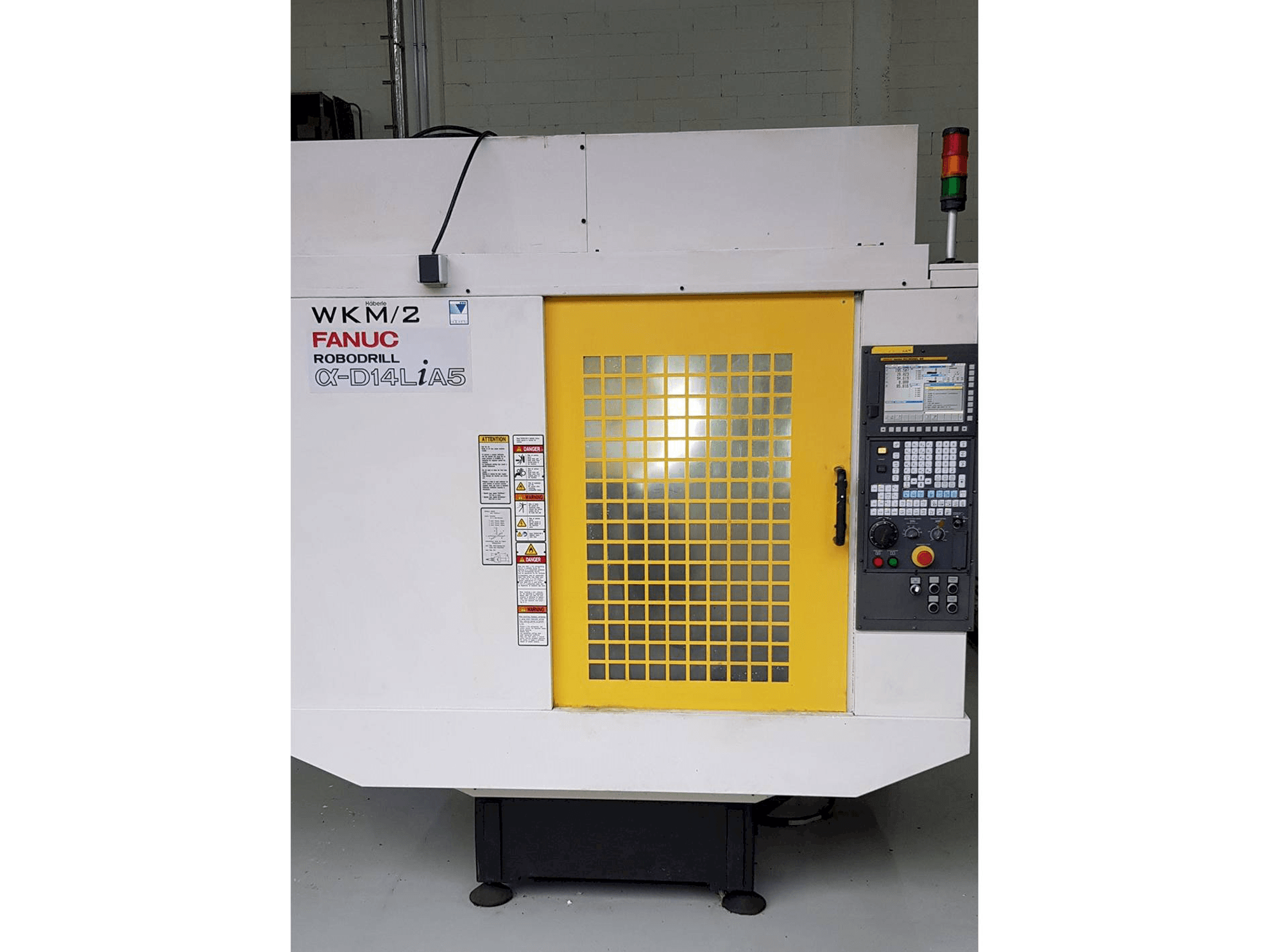 Prikaz stroja FANUC Robodrill a-D14LiA5 sprijeda