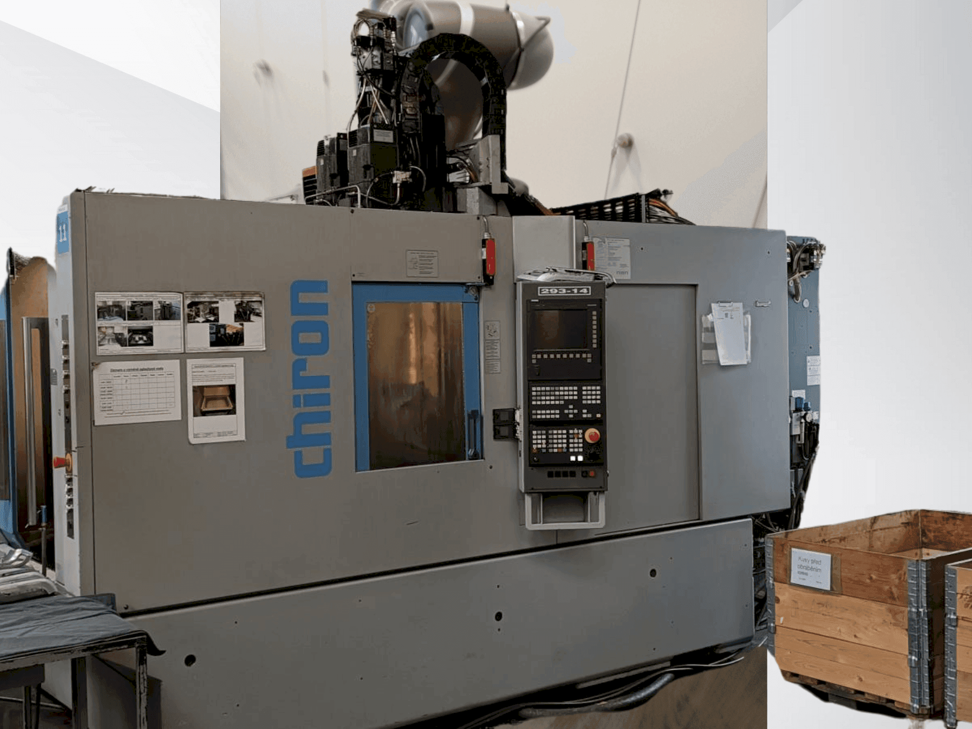 Prikaz stroja CHIRON DZ 15K WM sprijeda