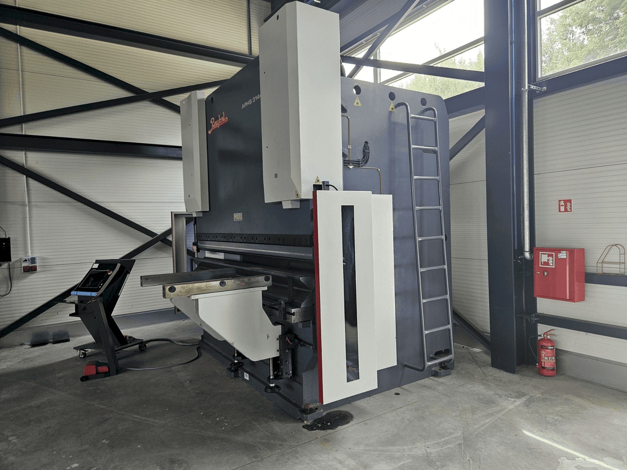 Prikaz stroja Baykal APHS 31440 sprijeda