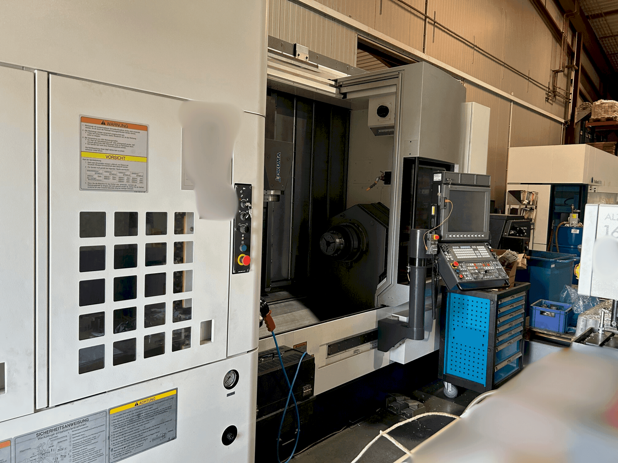 Prikaz stroja Okuma Multus U3000 1SW 1500 sprijeda