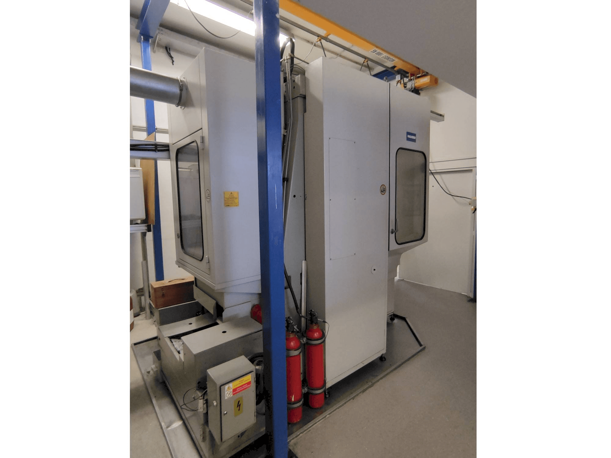 Prikaz stroja HAUSER S40 sprijeda