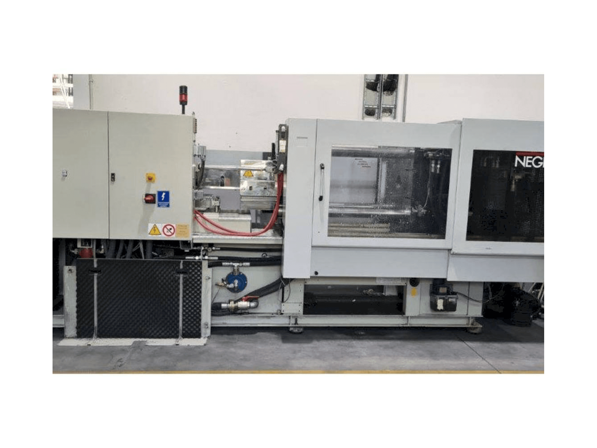 Prikaz stroja Negri Bossi V210 sprijeda