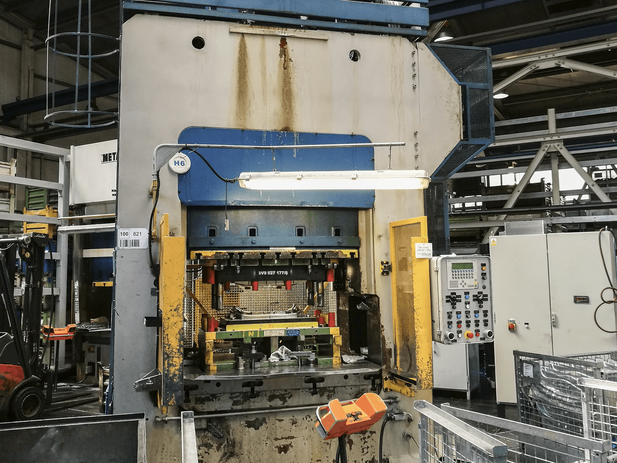 Prikaz stroja SMERAL LKT 250 sprijeda