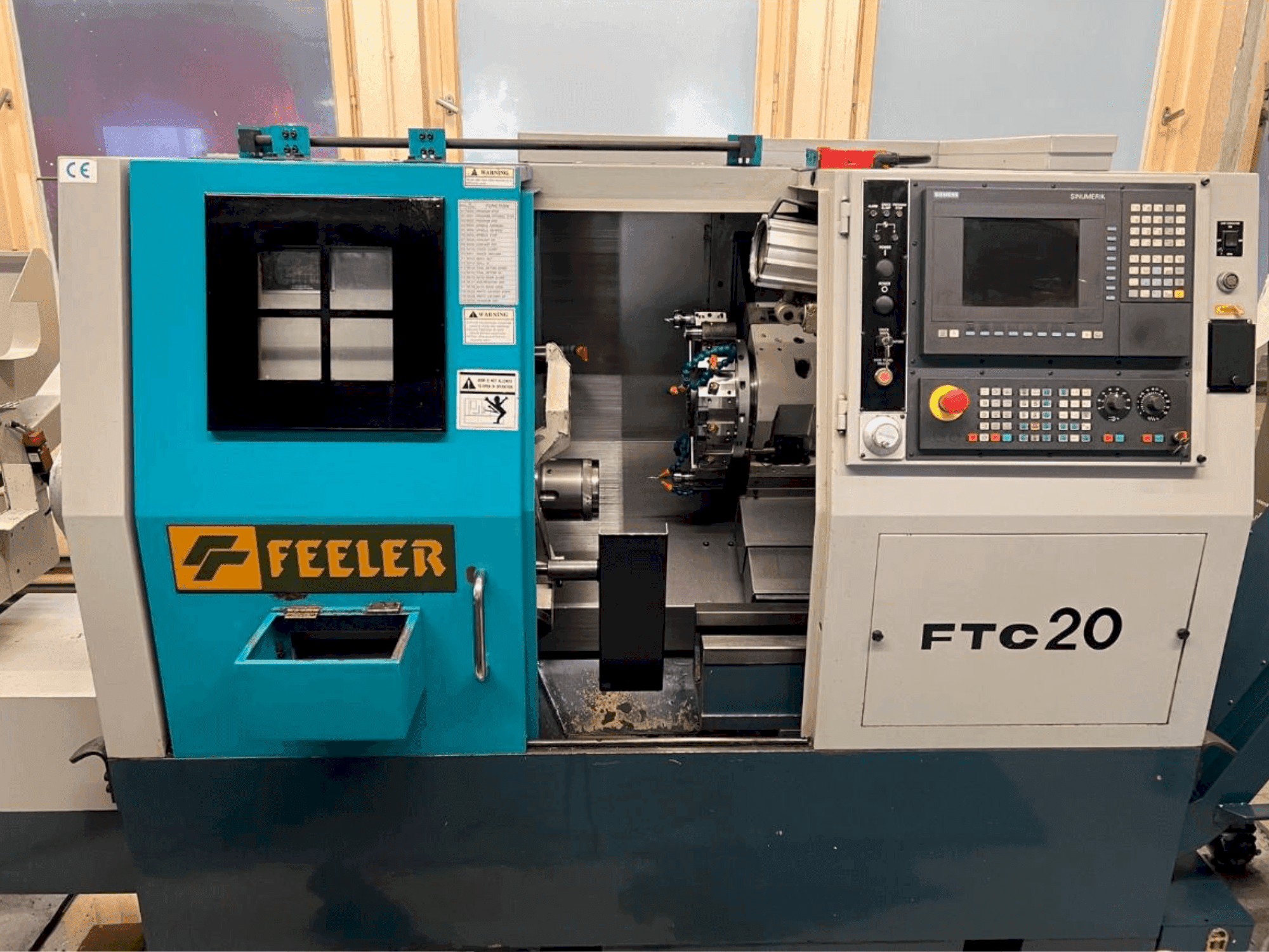 Prikaz stroja Feeler FTC 20 sprijeda