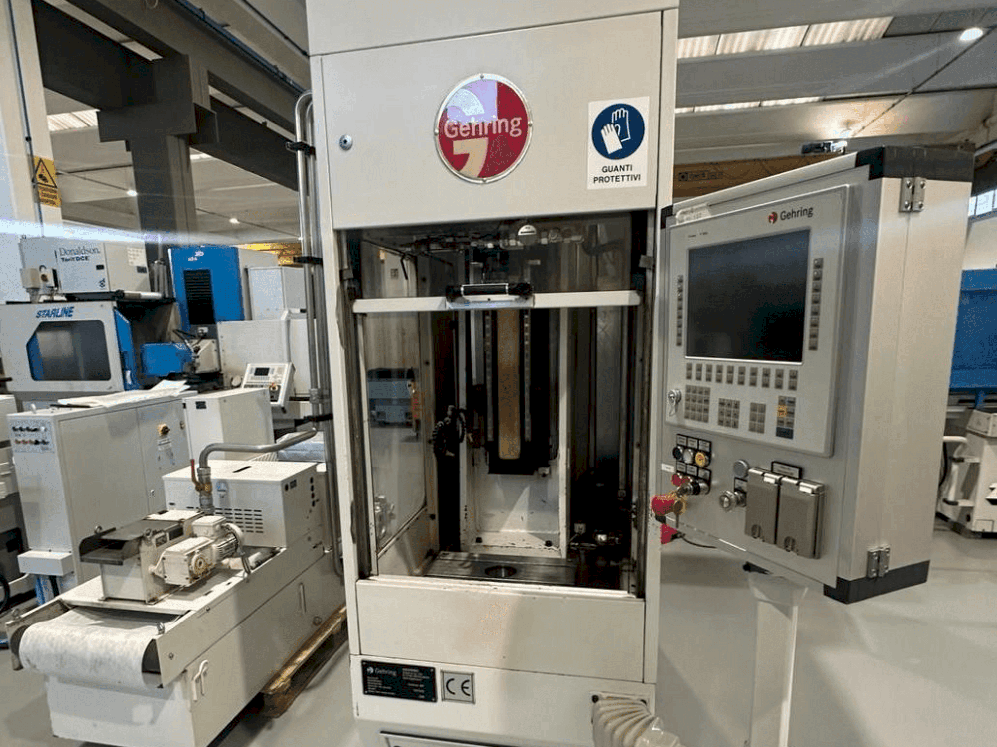 Prikaz stroja GEHRING LIFEHONE 600 sprijeda