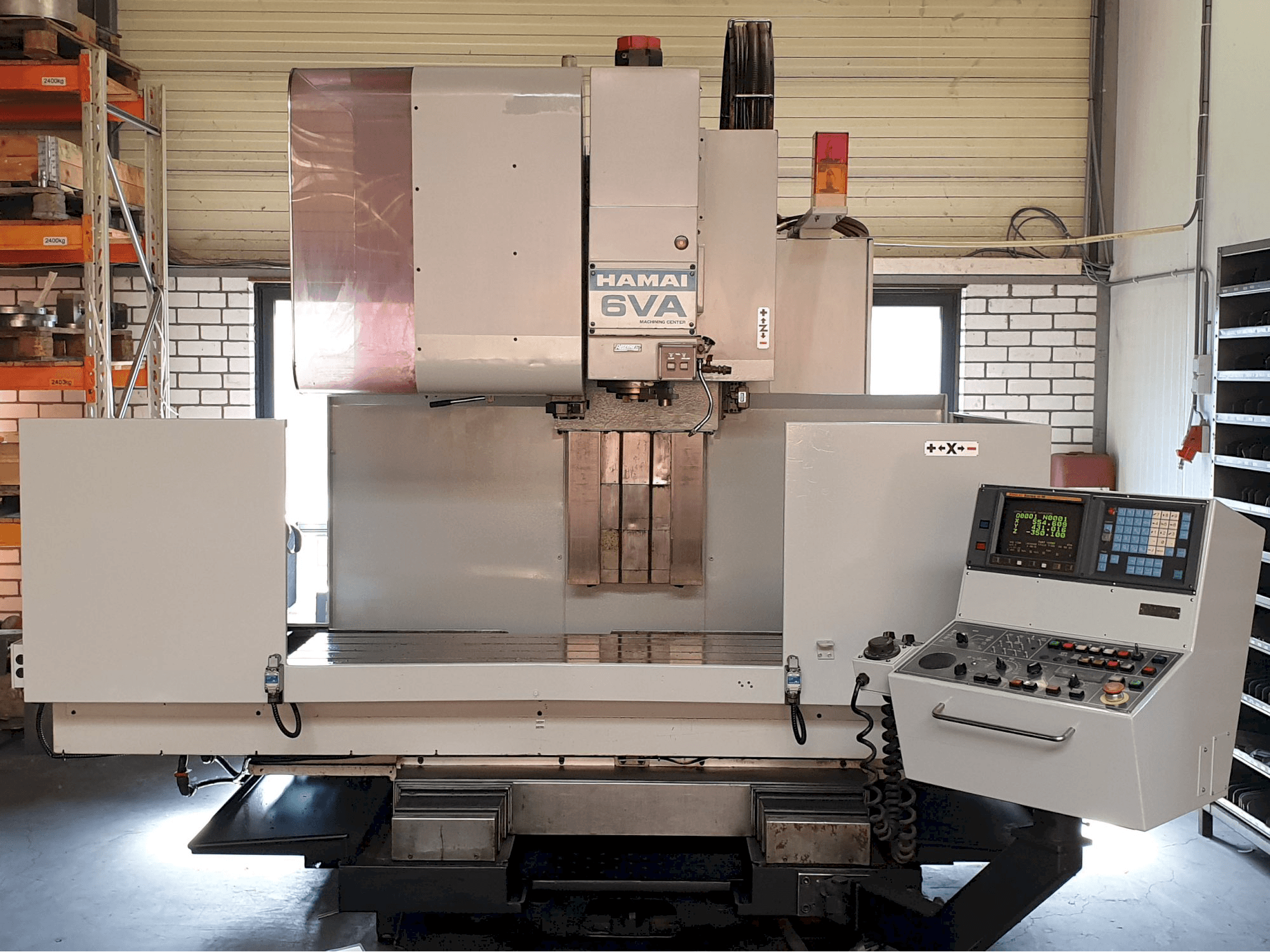 Prikaz stroja HAMAI MC-6VA sprijeda